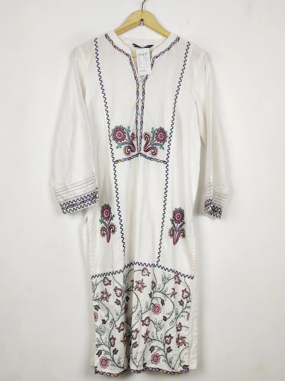 Buy online pre-used pre-loved 100% authentic & Original branded Beechtree (WBK-2832) available in Pakistan. Top international brands avilable.