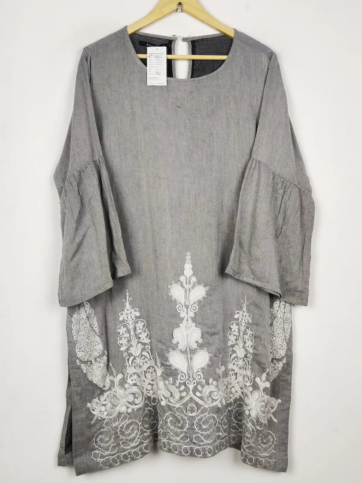 Buy online pre-used pre-loved 100% authentic & Original branded Khaadi (WBK-2853) available in Pakistan. Top international brands avilable.