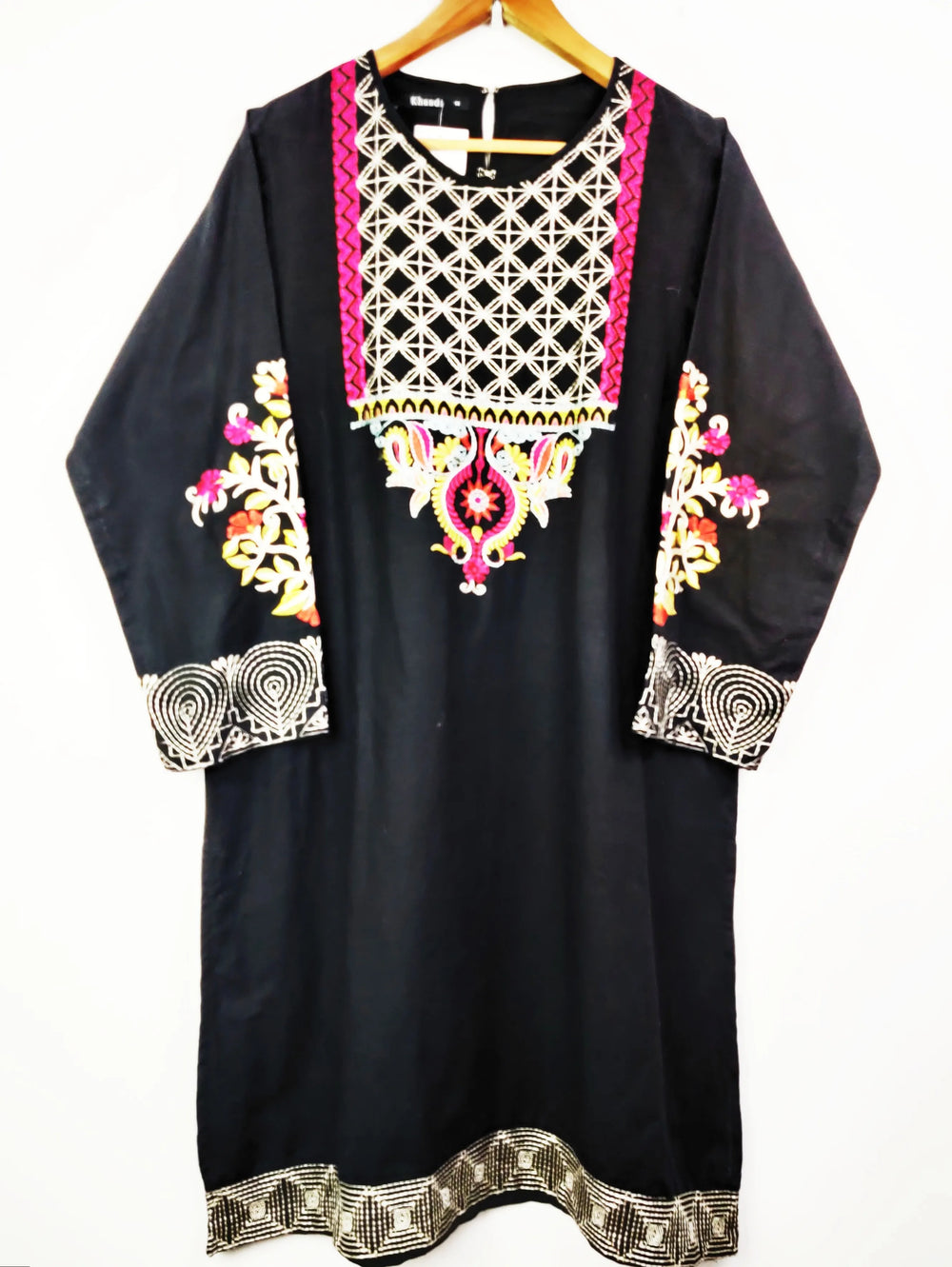 Buy online pre-used pre-loved 100% authentic & Original branded Khaadi (WBK-287) available in Pakistan. Top international brands avilable.