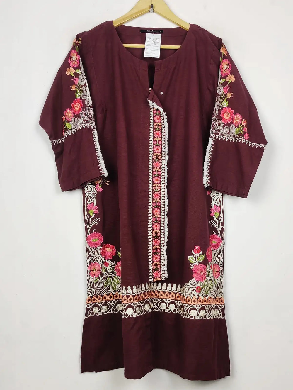 Buy online pre-used pre-loved 100% authentic & Original branded Khaadi (WBK-2888) available in Pakistan. Top international brands avilable.