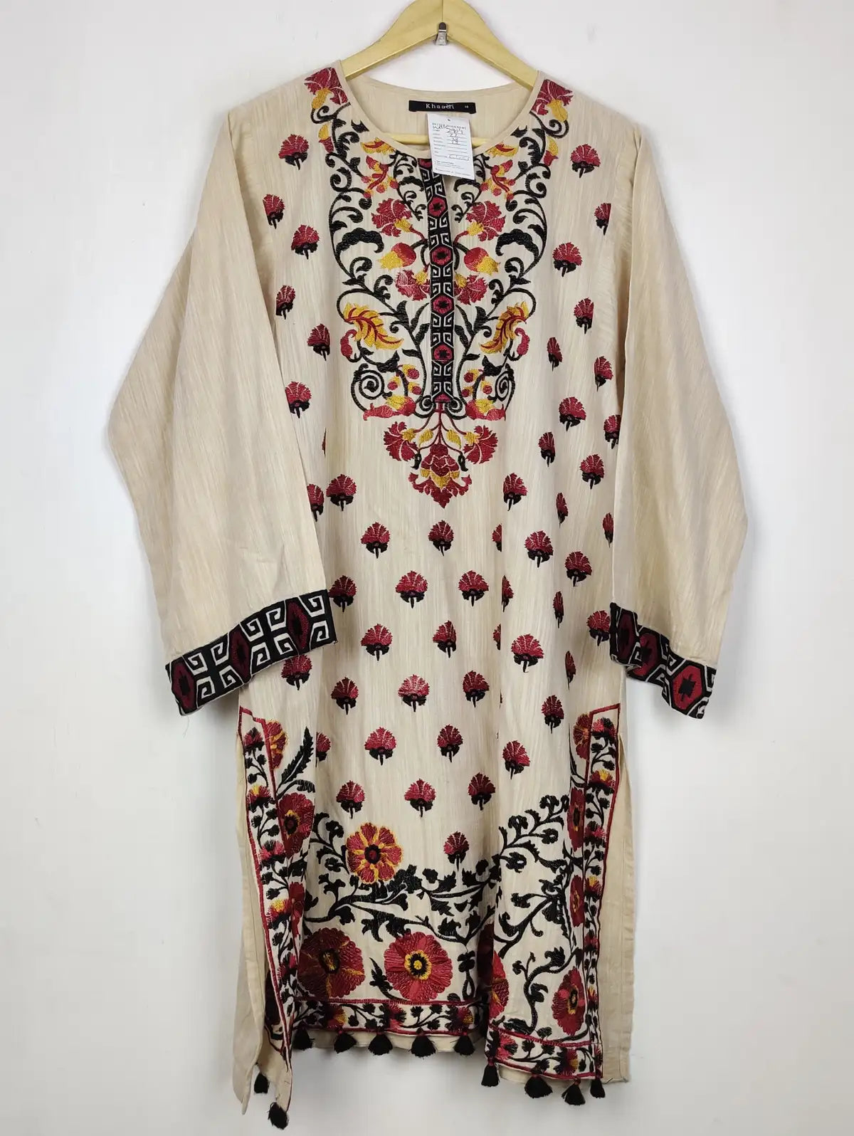 Buy online pre-used pre-loved 100% authentic & Original branded Khaadi (WBK-2904) available in Pakistan. Top international brands avilable.