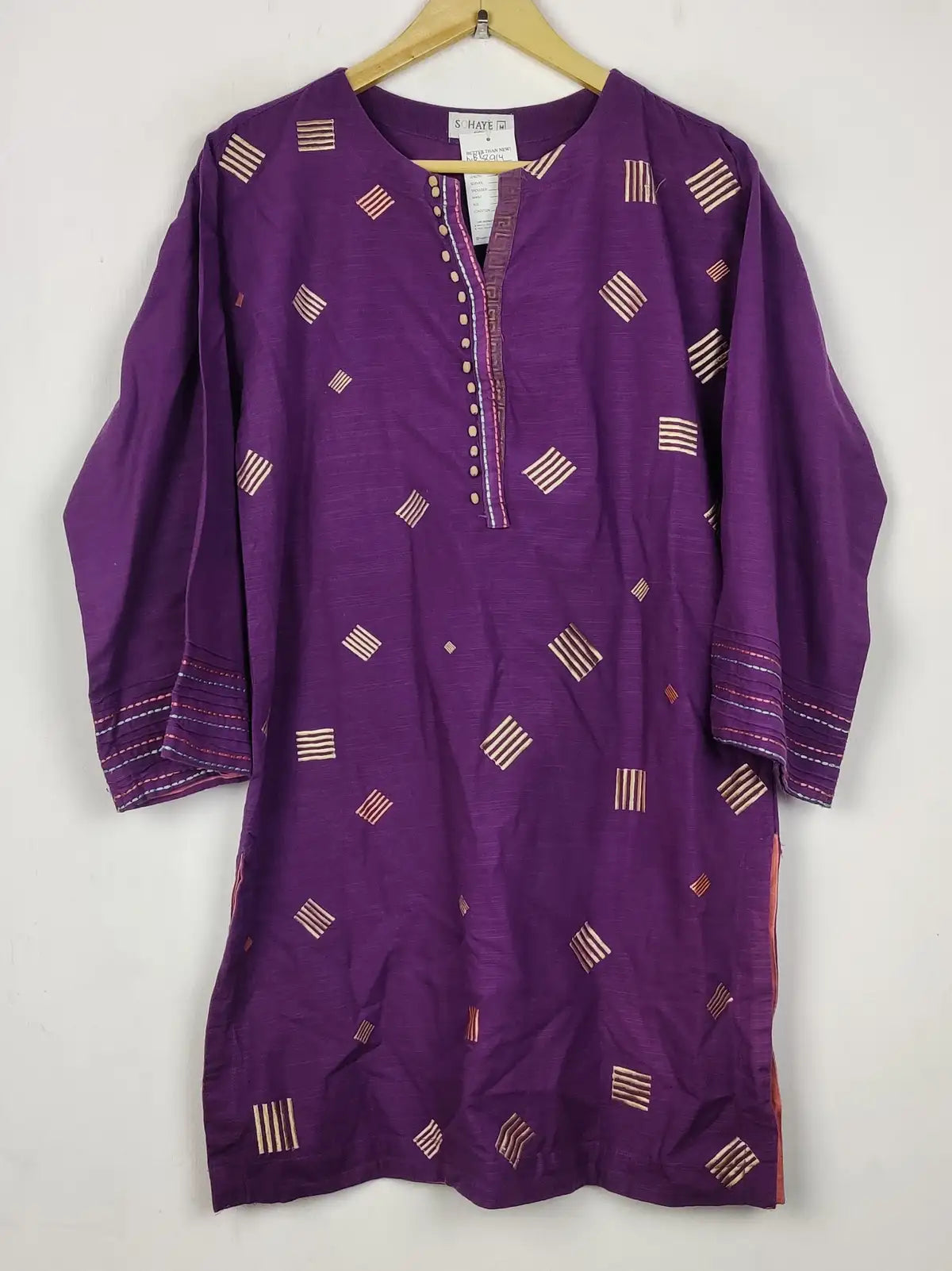 Buy online pre-used pre-loved 100% authentic & Original branded Sohaye (WBK-2914) available in Pakistan. Top international brands avilable.