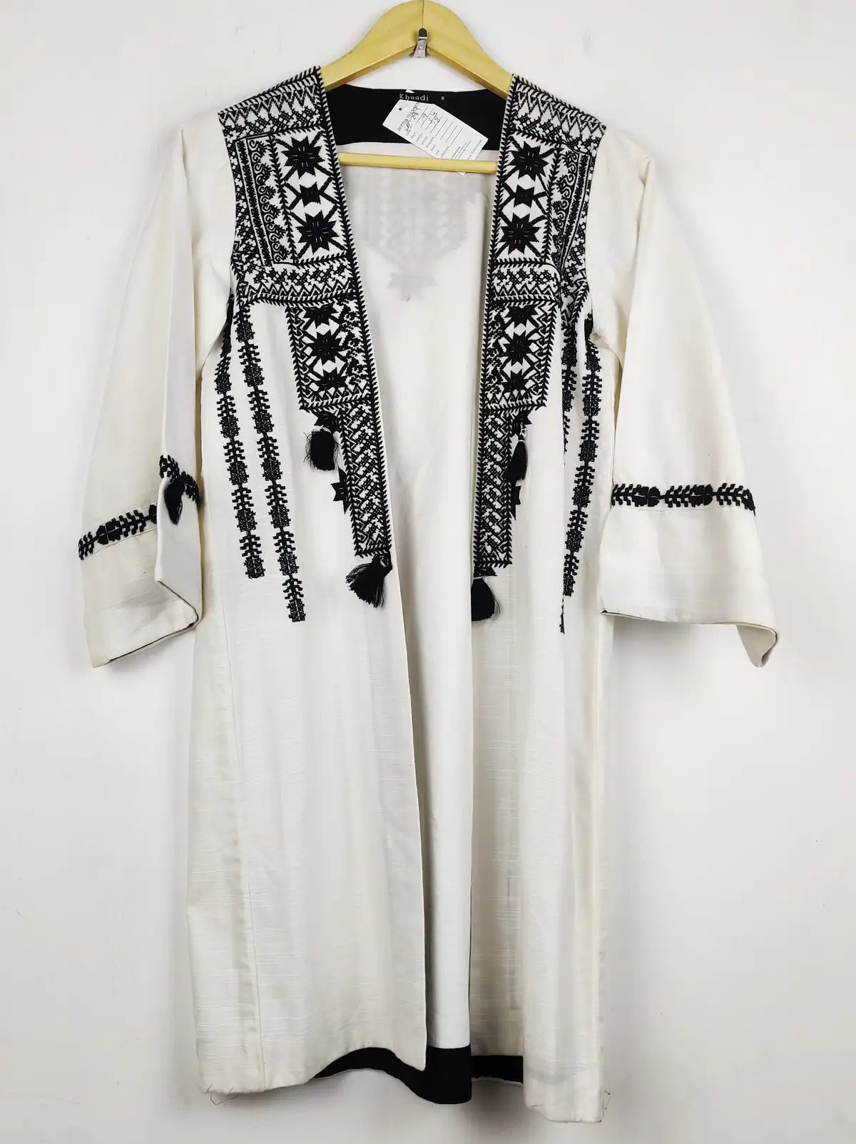 Buy online pre-used pre-loved 100% authentic & Original branded Khaadi (WBK-2919) available in Pakistan. Top international brands avilable.