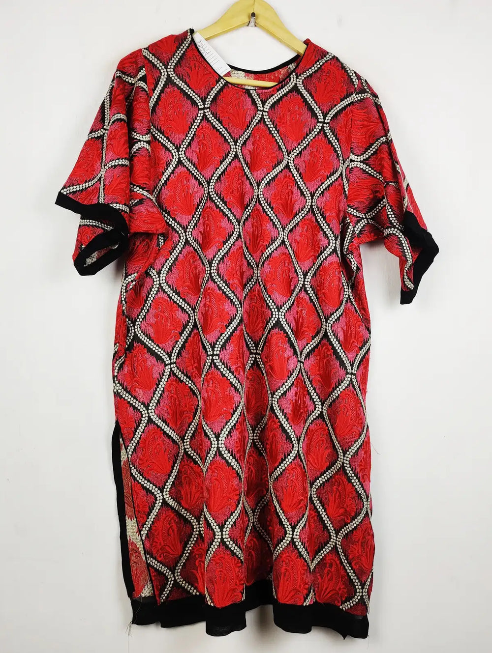 Buy online pre-used pre-loved 100% authentic & Original branded Unknown Brand (WBK-2921) available in Pakistan. Top international brands avilable.