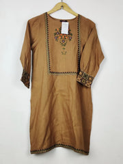 Buy online pre-used pre-loved 100% authentic & Original branded Polkadots (WBK-2943) available in Pakistan. Top international brands avilable.