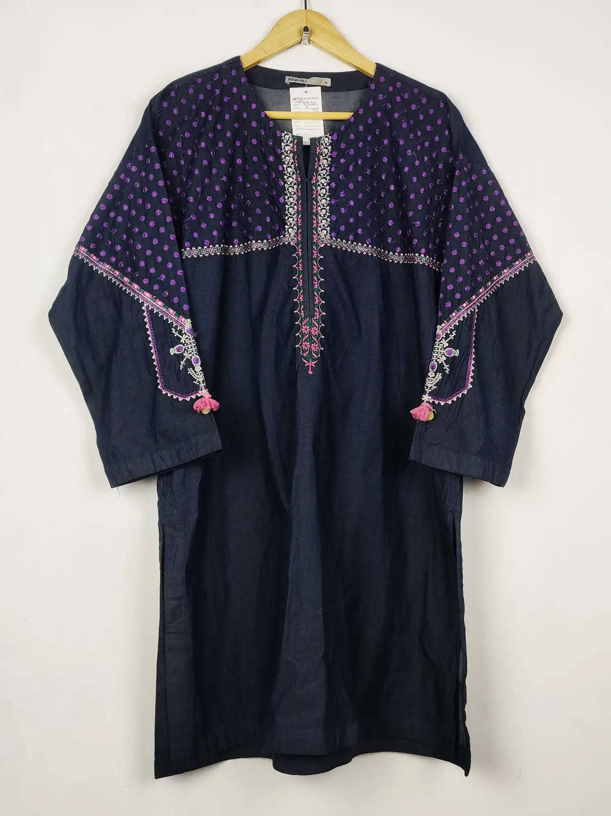 Buy online pre-used pre-loved 100% authentic & Original branded Khaadi (WBK-2950) available in Pakistan. Top international brands avilable.