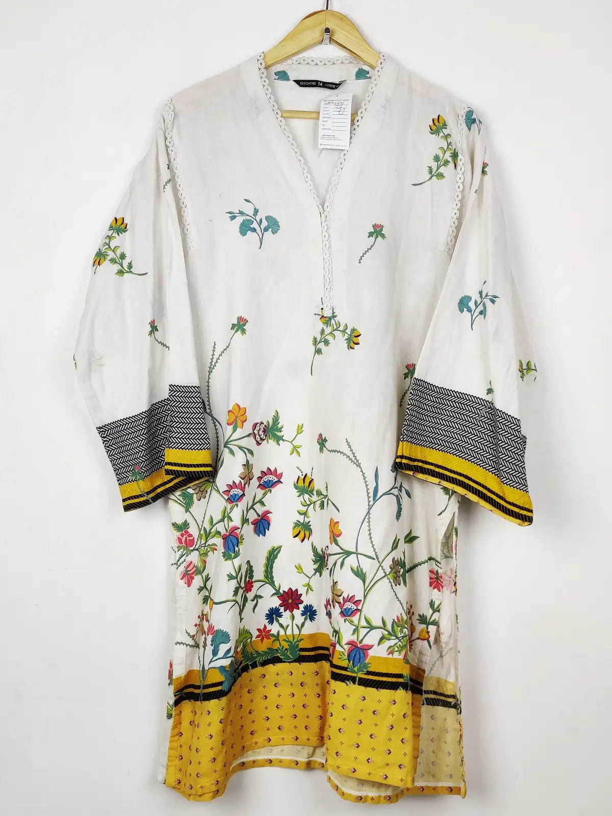 Buy online pre-used pre-loved 100% authentic & Original branded Beechtree (WBK-2971) available in Pakistan. Top international brands avilable.