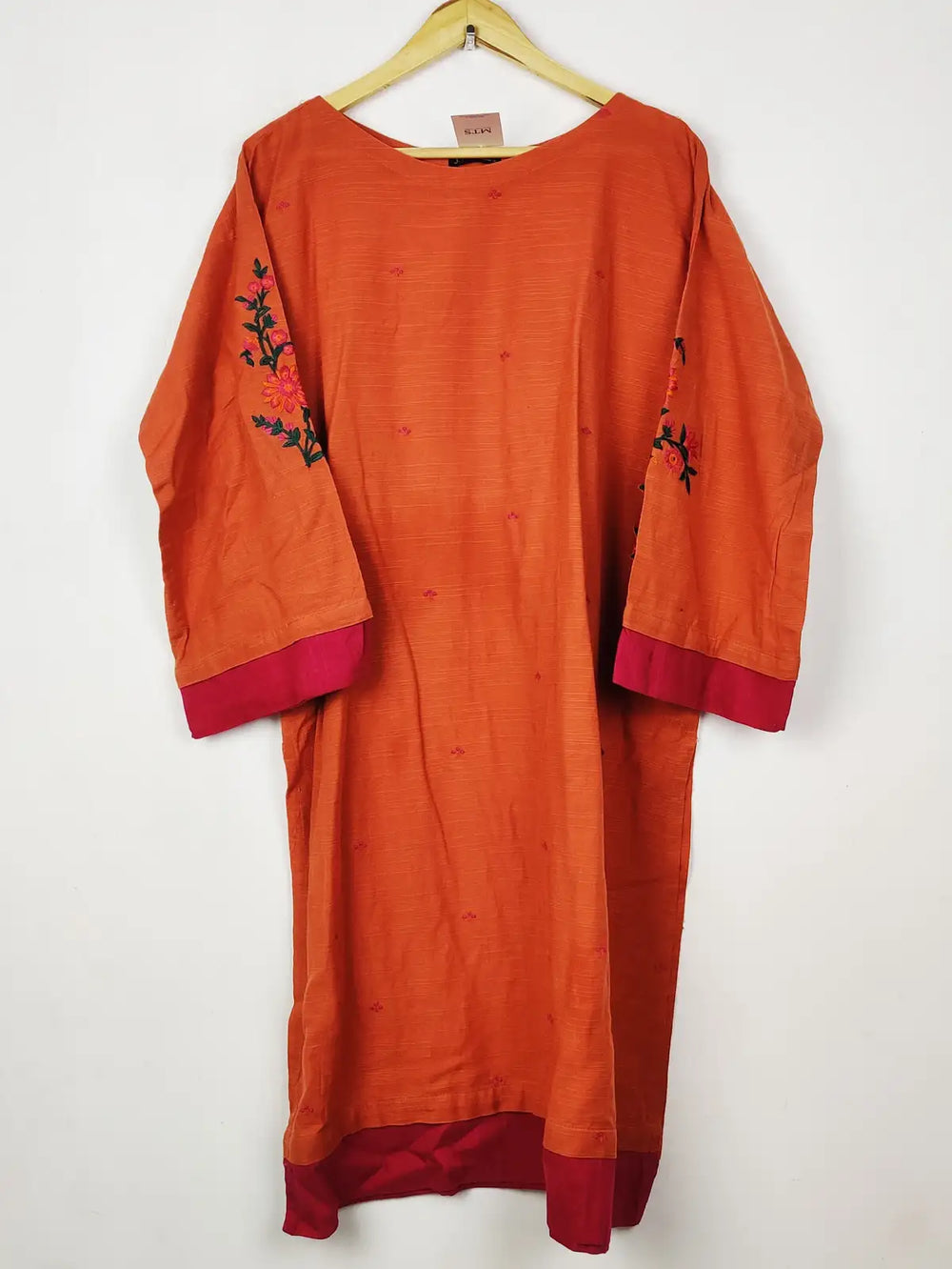 Buy online pre-used pre-loved 100% authentic & Original branded J.Pret (WBK-2982) available in Pakistan. Top international brands avilable.