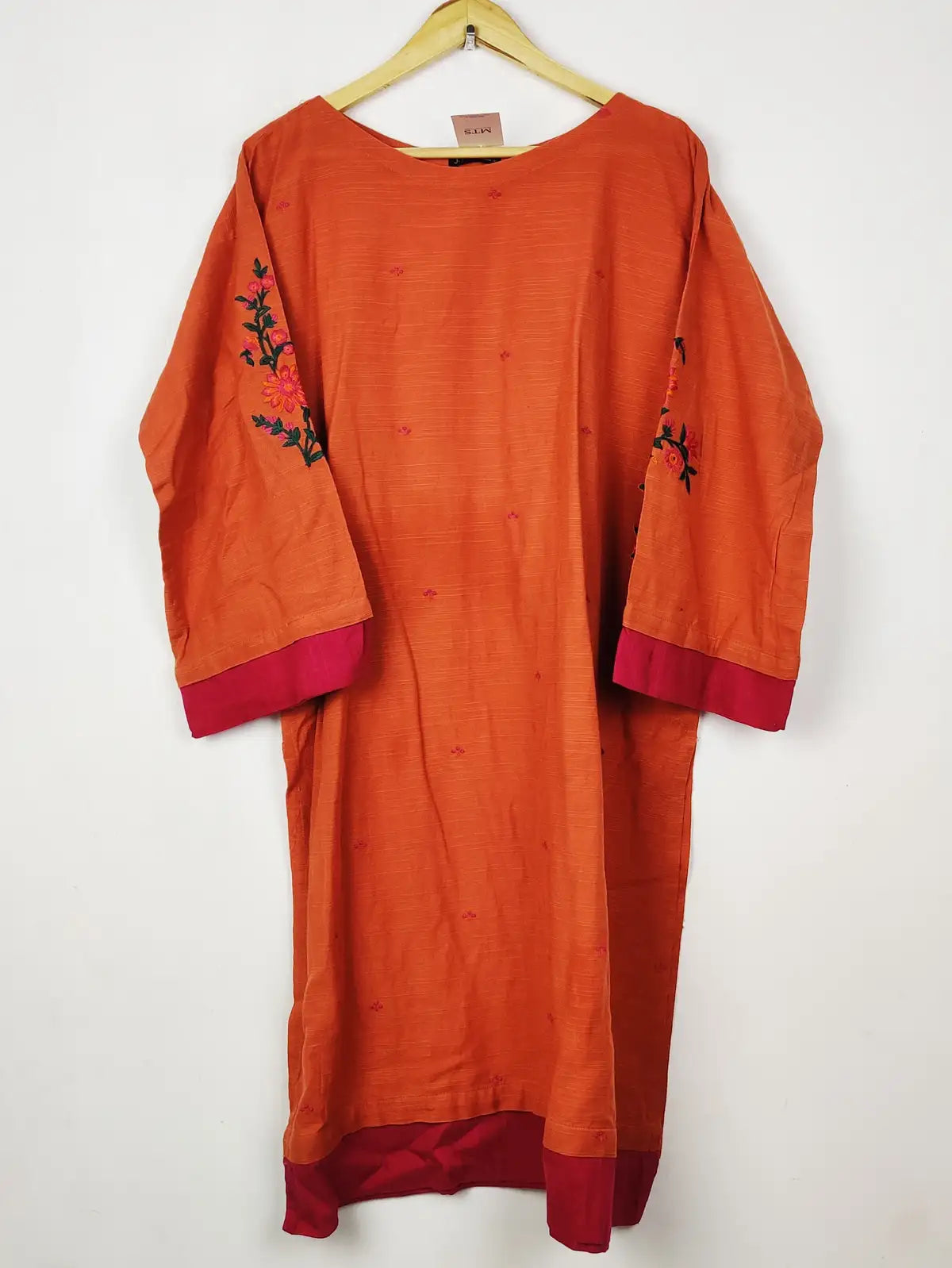 Buy online pre-used pre-loved 100% authentic & Original branded J.Pret (WBK-2982) available in Pakistan. Top international brands avilable.