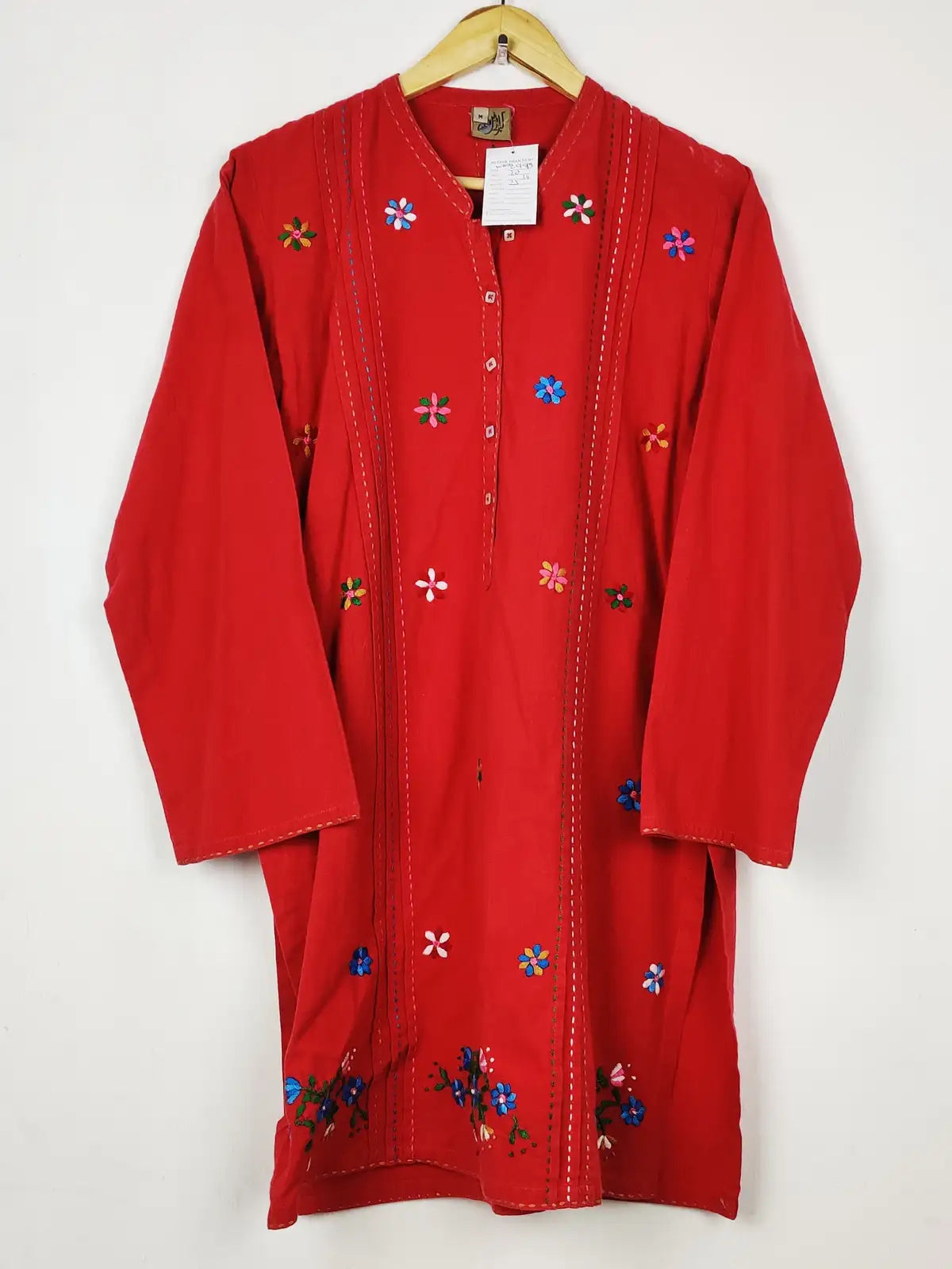 Buy online pre-used pre-loved 100% authentic & Original branded Kapry Wagera (WBK-2995) available in Pakistan. Top international brands avilable.