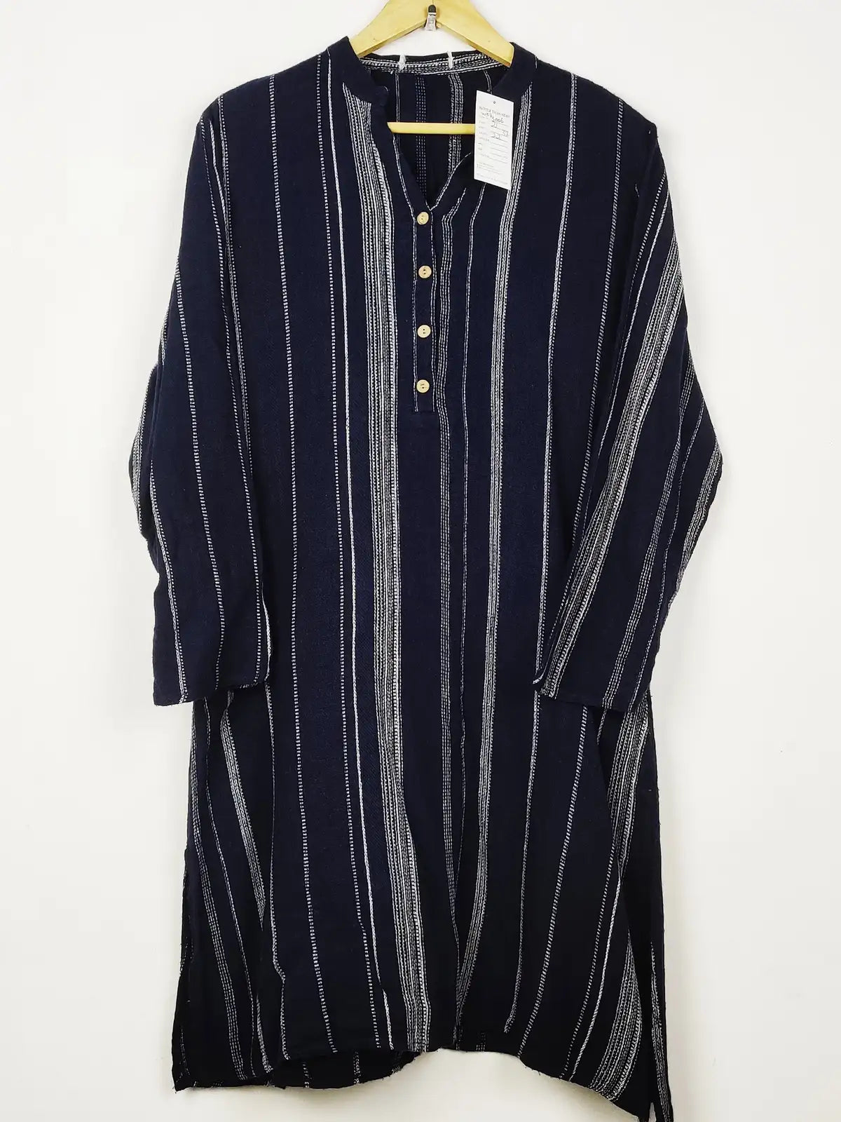 Buy online pre-used pre-loved 100% authentic & Original branded Unknown Brand (WBK-3006) available in Pakistan. Top international brands avilable.