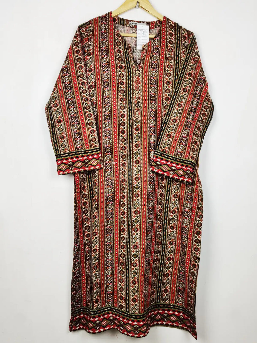 Buy online pre-used pre-loved 100% authentic & Original branded Khaadi (WBK-3016) available in Pakistan. Top international brands avilable.