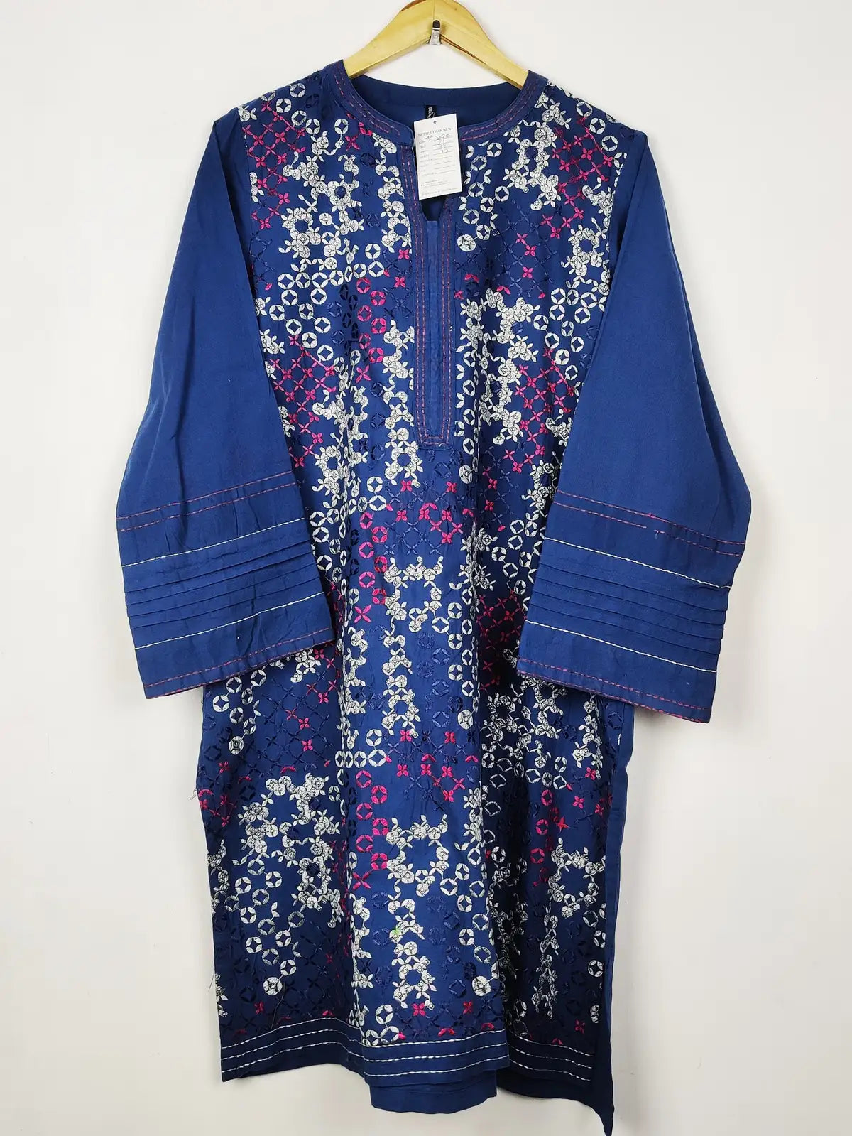 Buy online pre-used pre-loved 100% authentic & Original branded Beechtree (WBK-3020) available in Pakistan. Top international brands avilable.