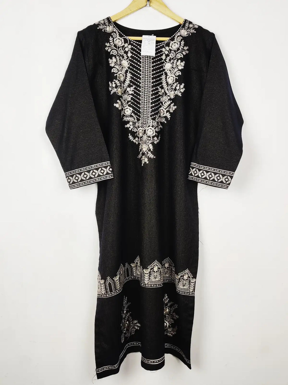 Buy online pre-used pre-loved 100% authentic & Original branded Jng Collection (WBK-3030) available in Pakistan. Top international brands avilable.