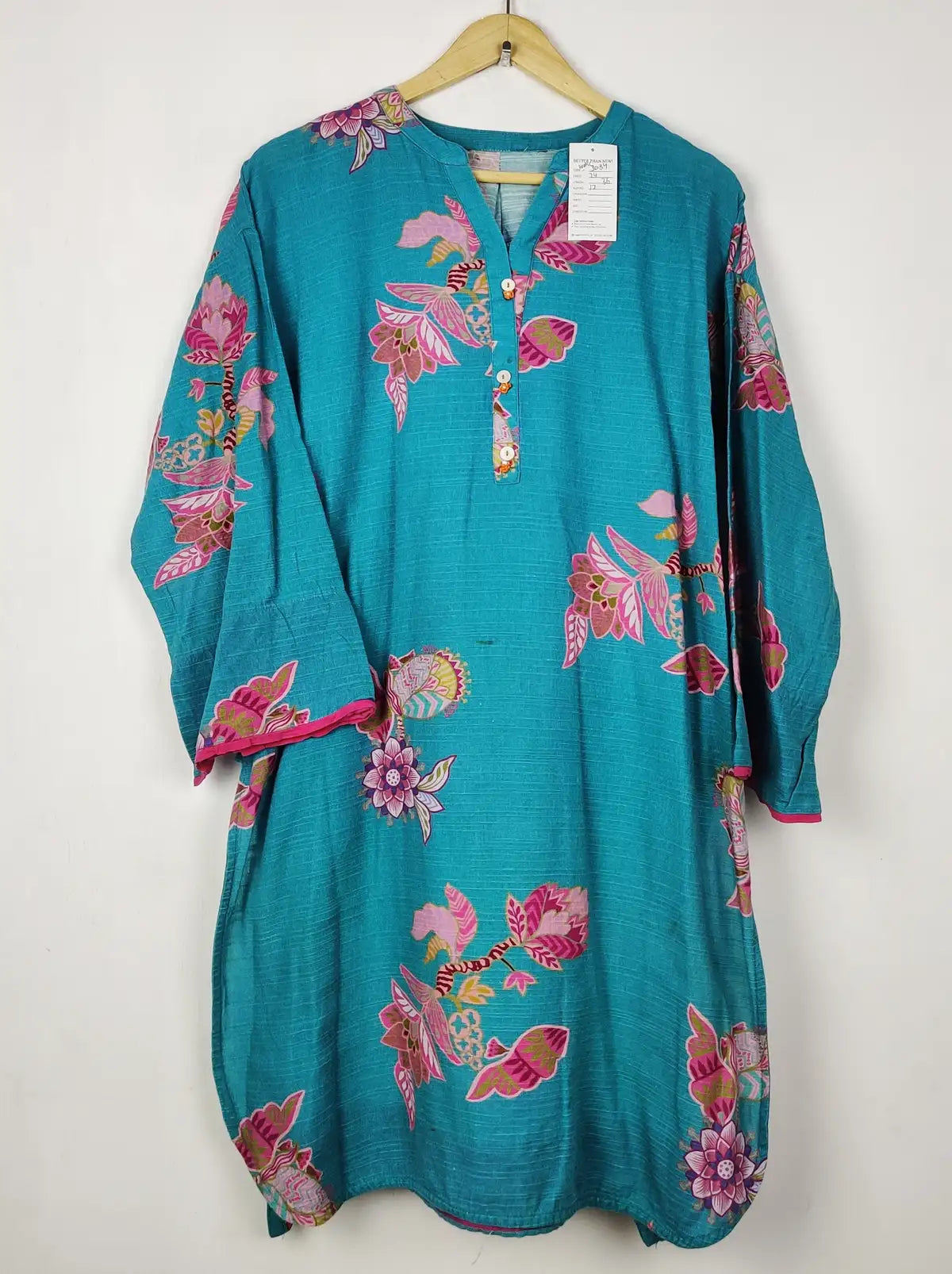Buy online pre-used pre-loved 100% authentic & Original branded Unknown Brand (WBK-3034) available in Pakistan. Top international brands avilable.