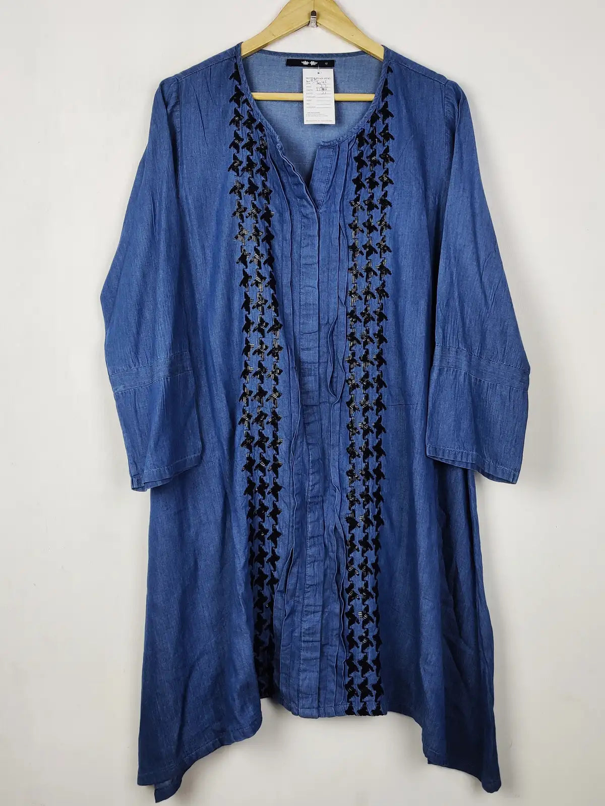 Buy online pre-used pre-loved 100% authentic & Original branded Khaadi (WBK-3045) available in Pakistan. Top international brands avilable.