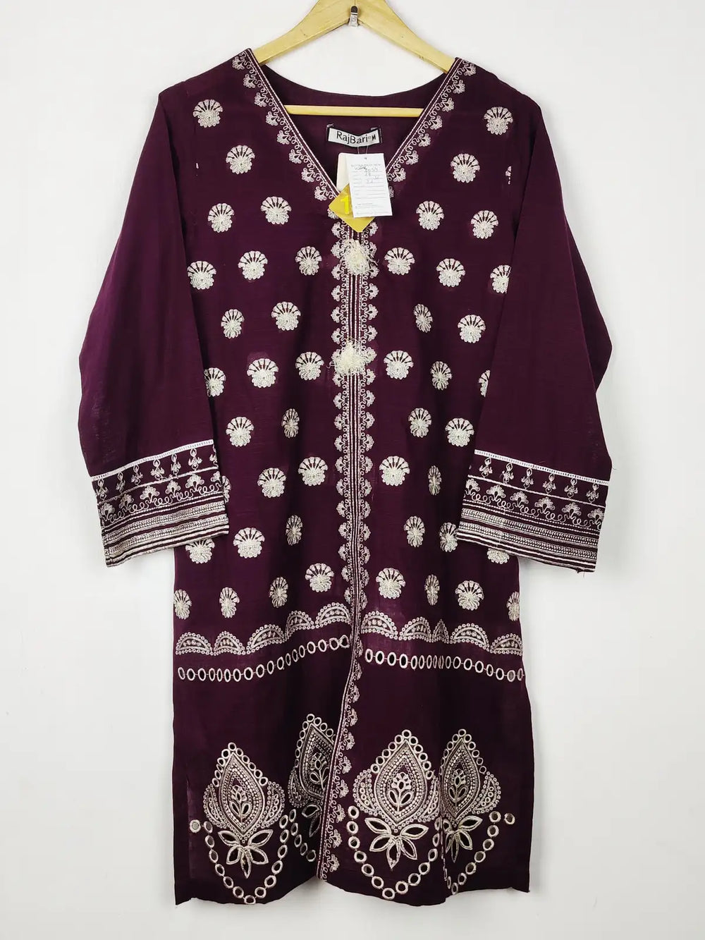 Buy online pre-used pre-loved 100% authentic & Original branded Rajbari (WBK-3054) available in Pakistan. Top international brands avilable.