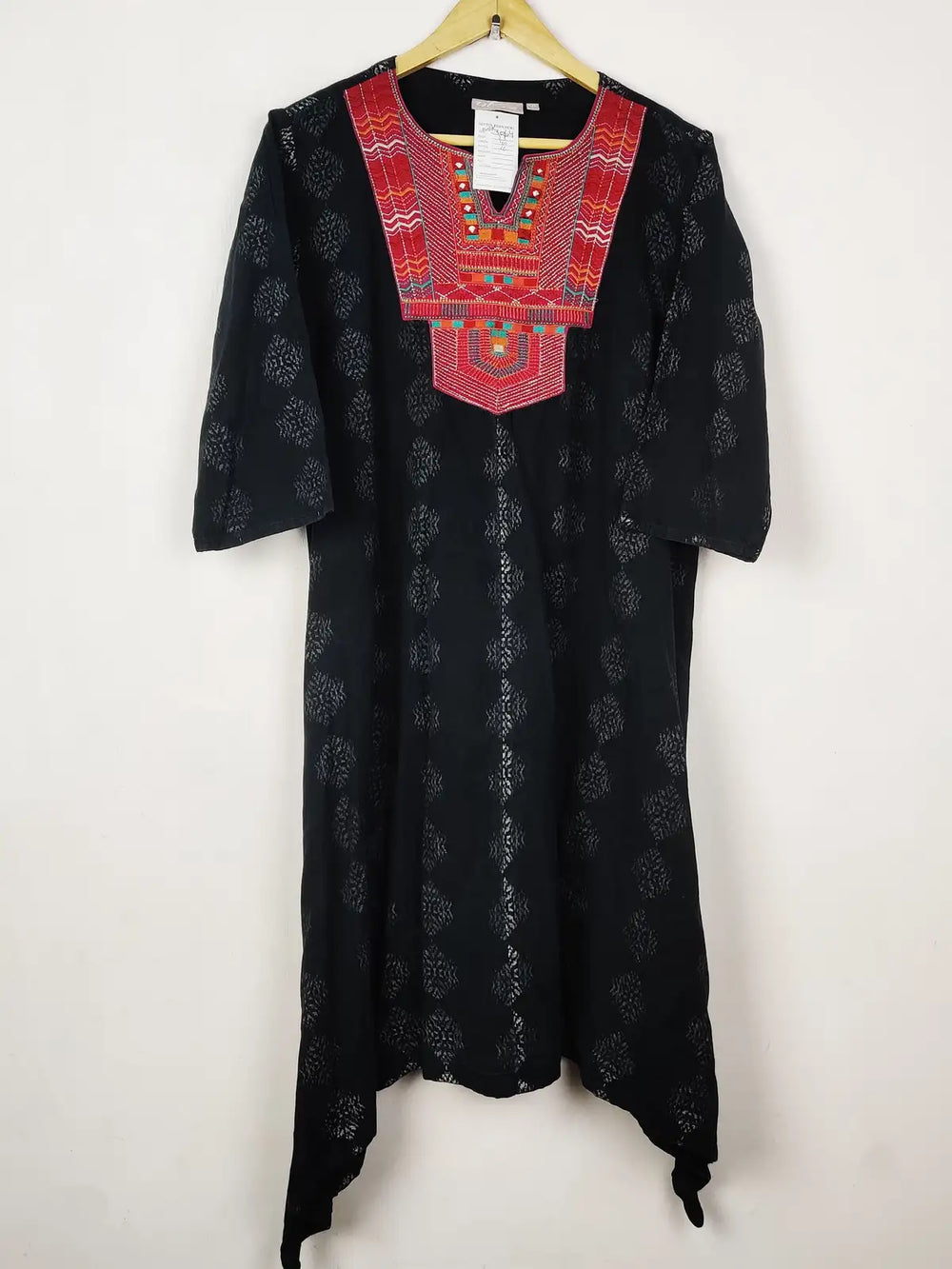 Buy online pre-used pre-loved 100% authentic & Original branded Utsa (WBK-3064) available in Pakistan. Top international brands avilable.
