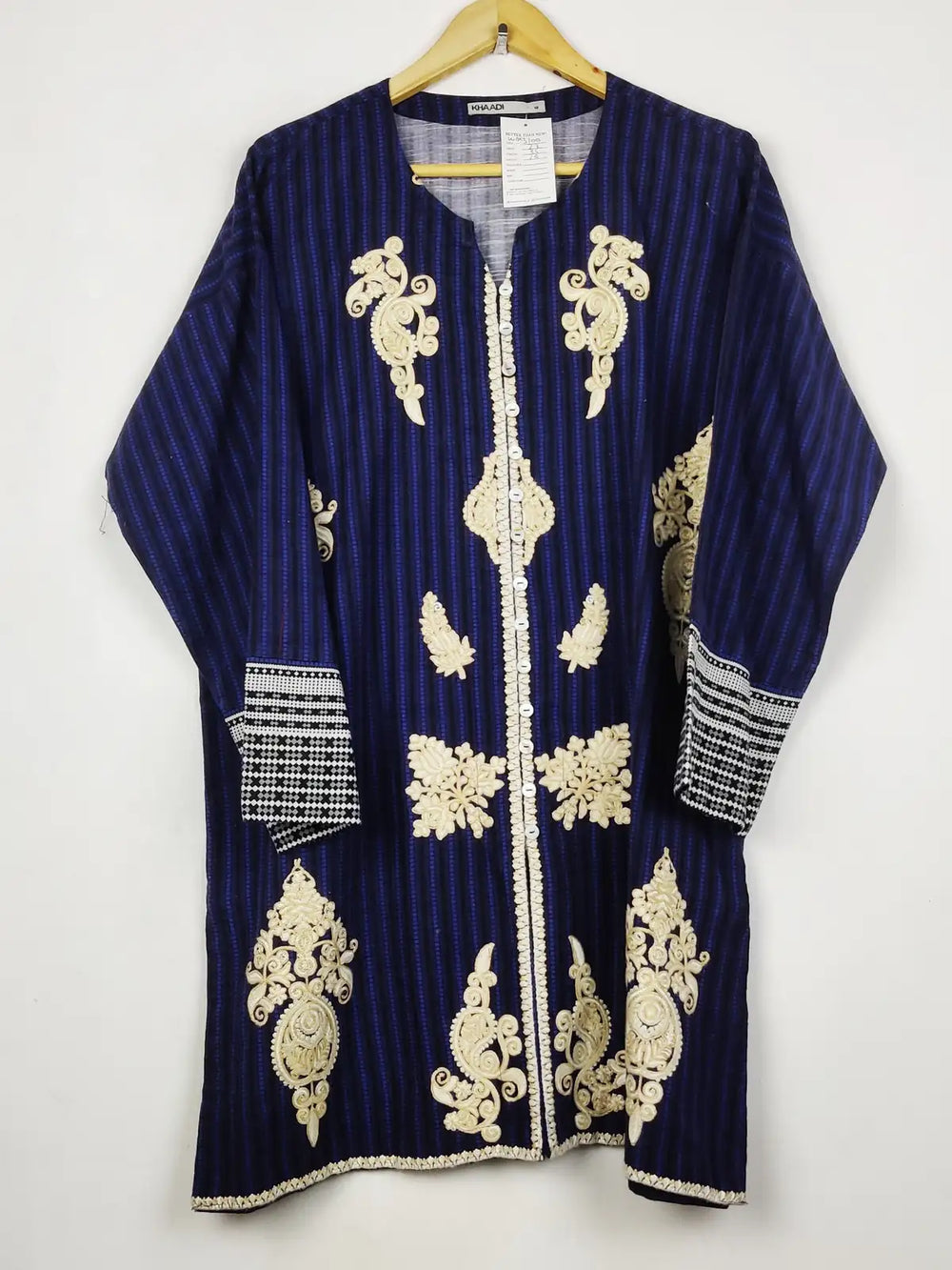Buy online pre-used pre-loved 100% authentic & Original branded Khaadi (WBK-3100) available in Pakistan. Top international brands avilable.