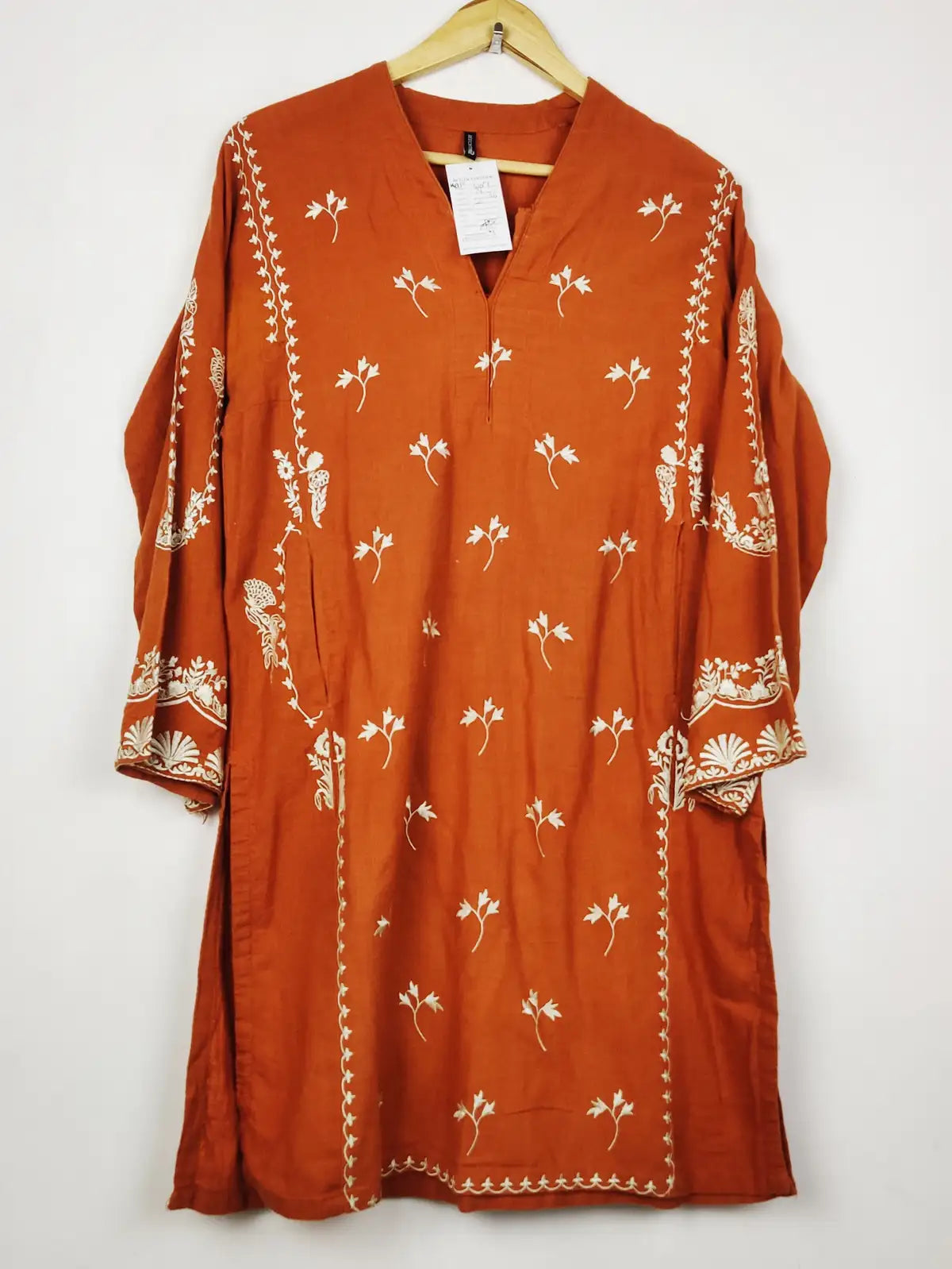 Buy online pre-used pre-loved 100% authentic & Original branded Beechtree (WBK-3107) available in Pakistan. Top international brands avilable.