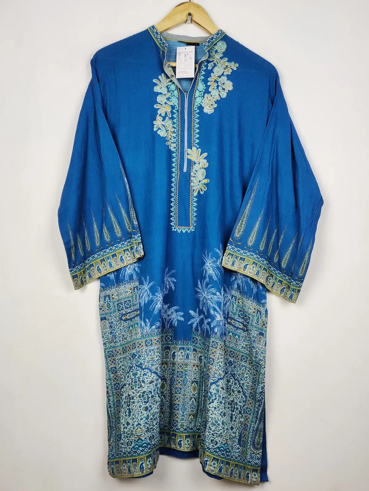 Buy online pre-used pre-loved 100% authentic & Original branded Al Karam (WBK-3108) available in Pakistan. Top international brands avilable.