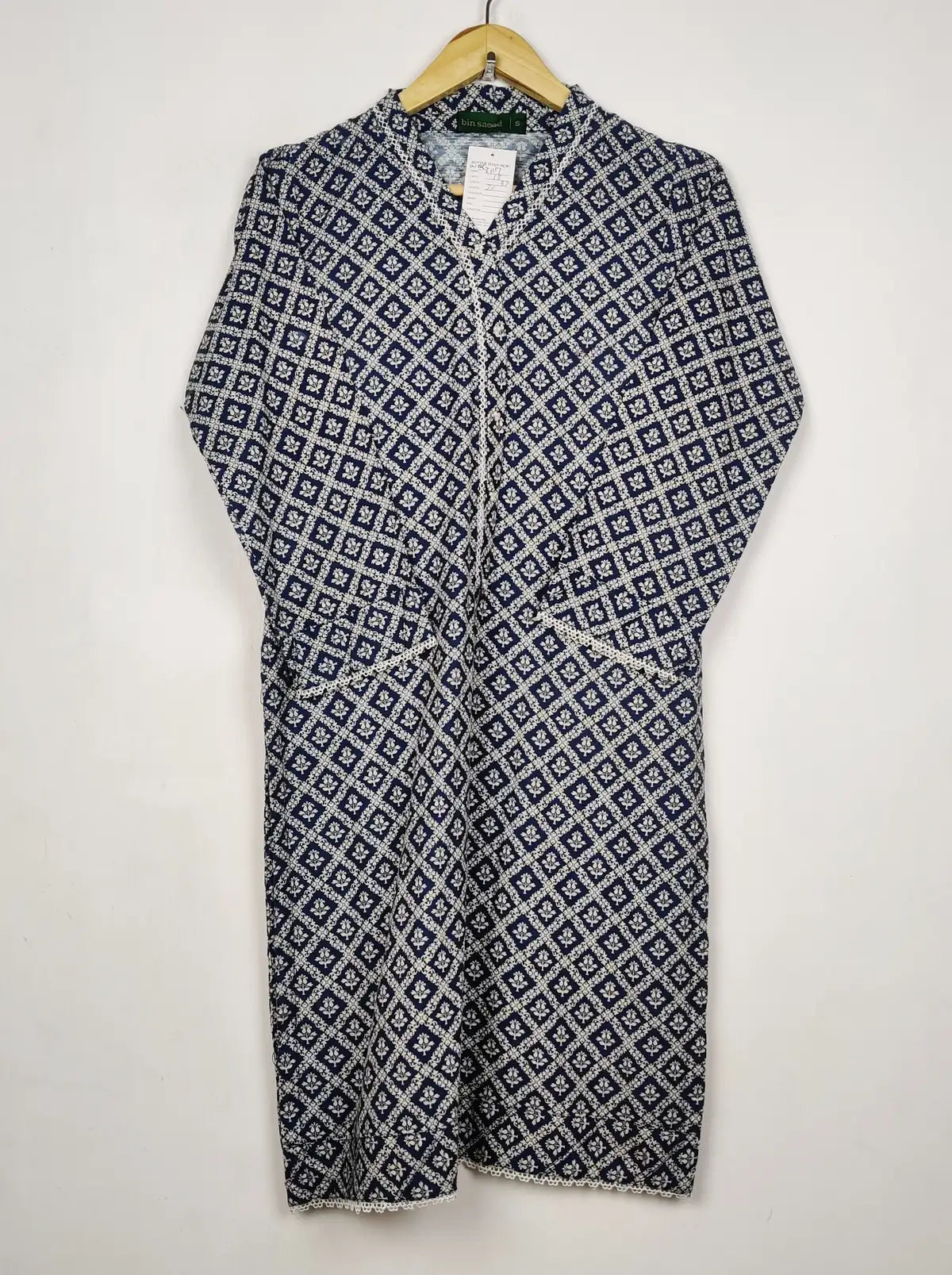Buy online pre-used pre-loved 100% authentic & Original branded Bin Saeed (WBK-3117) available in Pakistan. Top international brands avilable.
