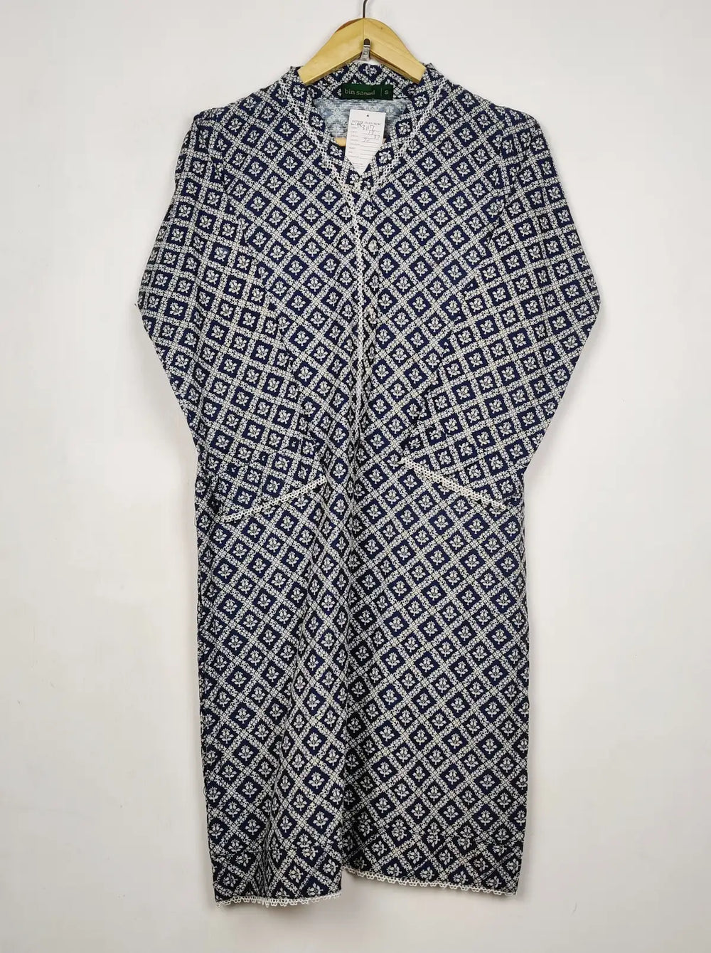 Buy online pre-used pre-loved 100% authentic & Original branded Bin Saeed (WBK-3117) available in Pakistan. Top international brands avilable.