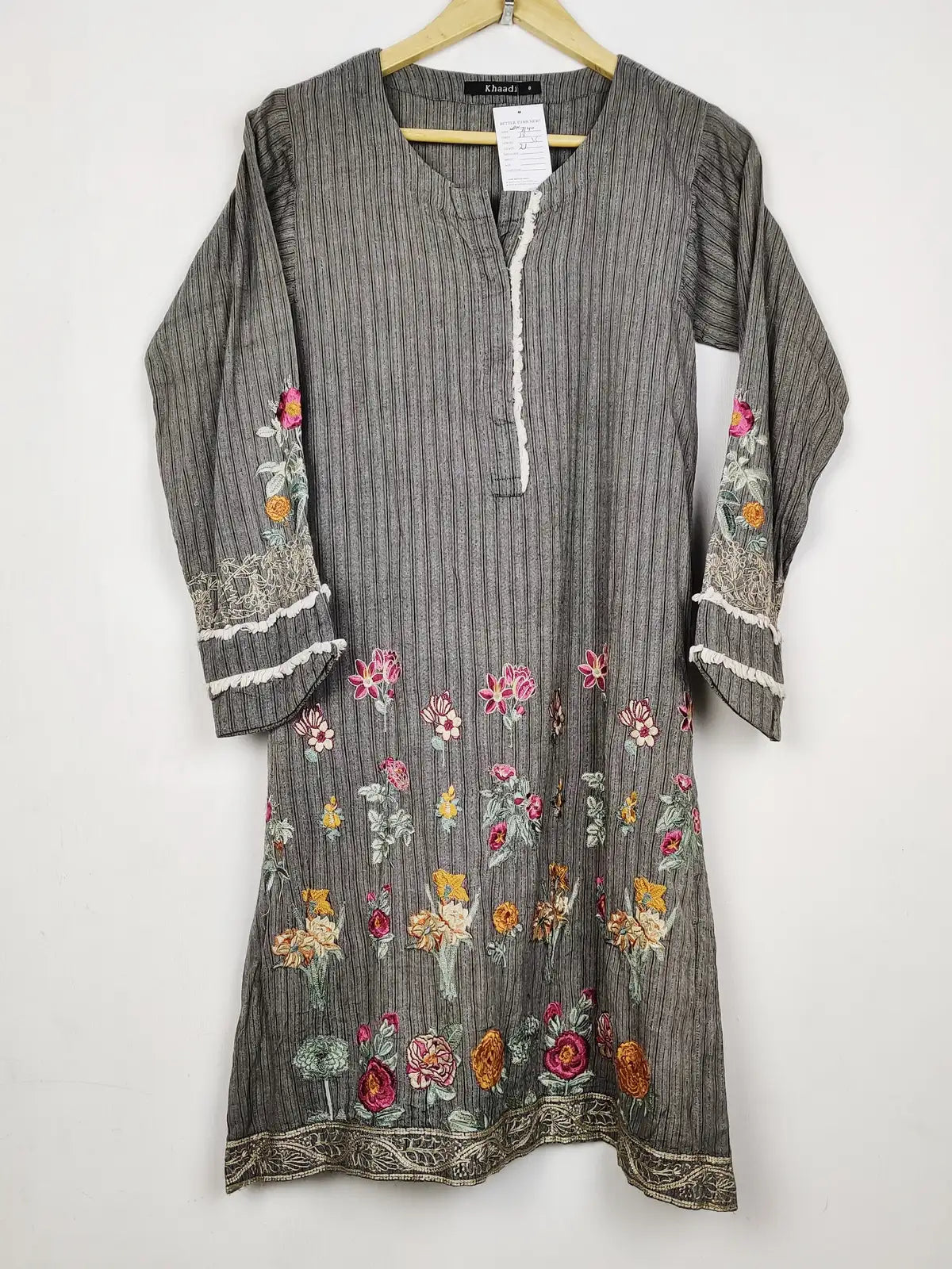 Buy online pre-used pre-loved 100% authentic & Original branded Khaadi (WBK-3140) available in Pakistan. Top international brands avilable.
