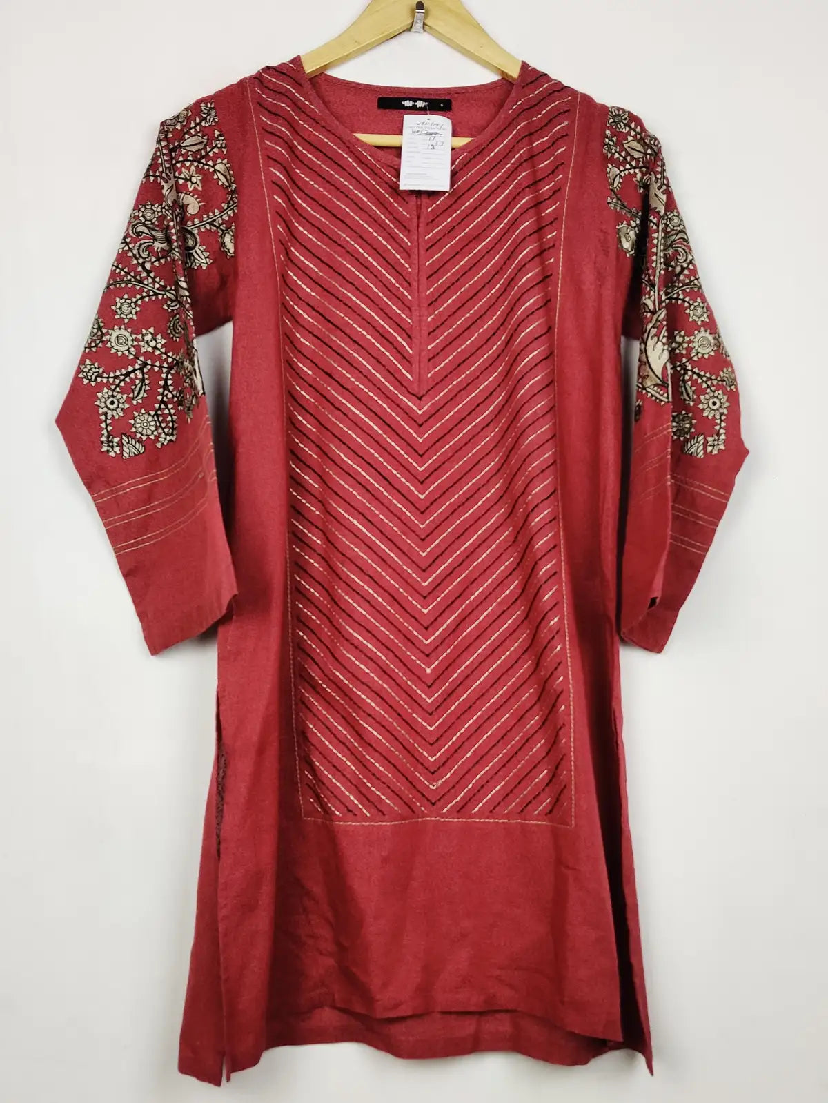 Buy online pre-used pre-loved 100% authentic & Original branded Khaadi (WBK-3144) available in Pakistan. Top international brands avilable.