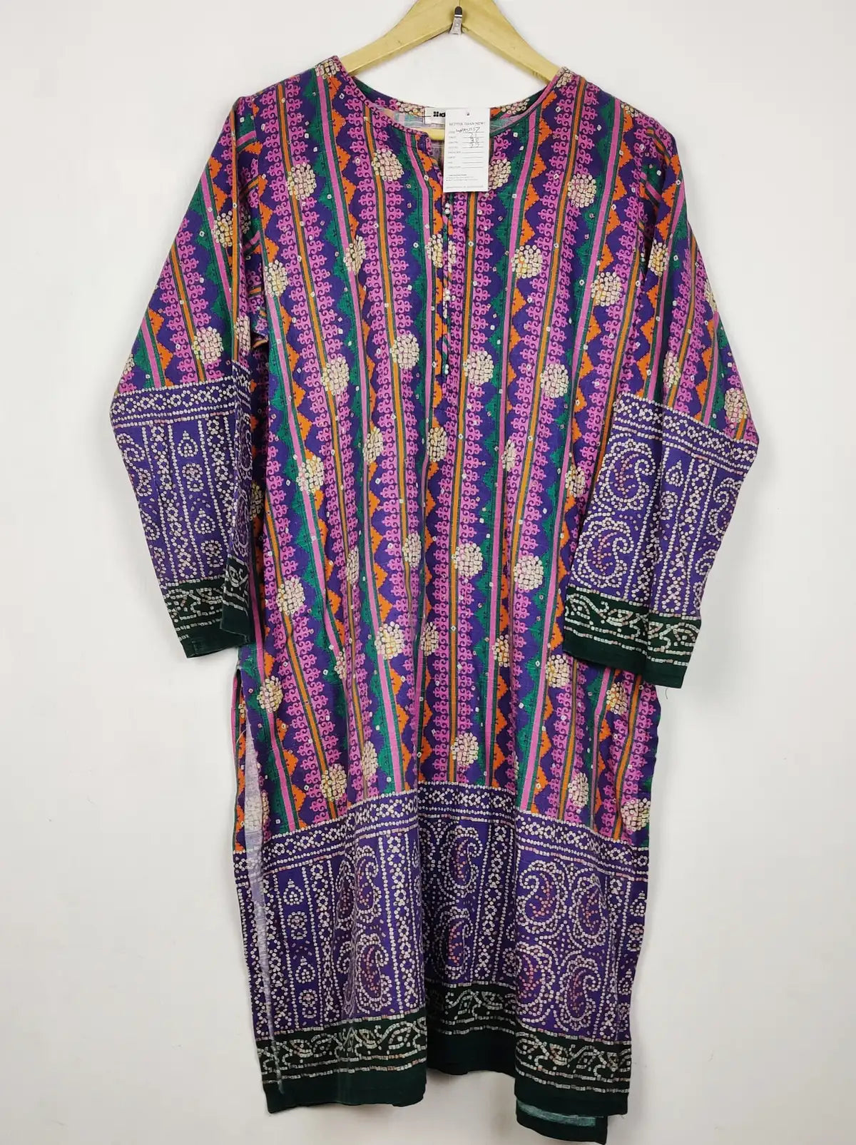 Buy online pre-used pre-loved 100% authentic & Original branded Gul Ahmed (WBK-3157) available in Pakistan. Top international brands avilable.