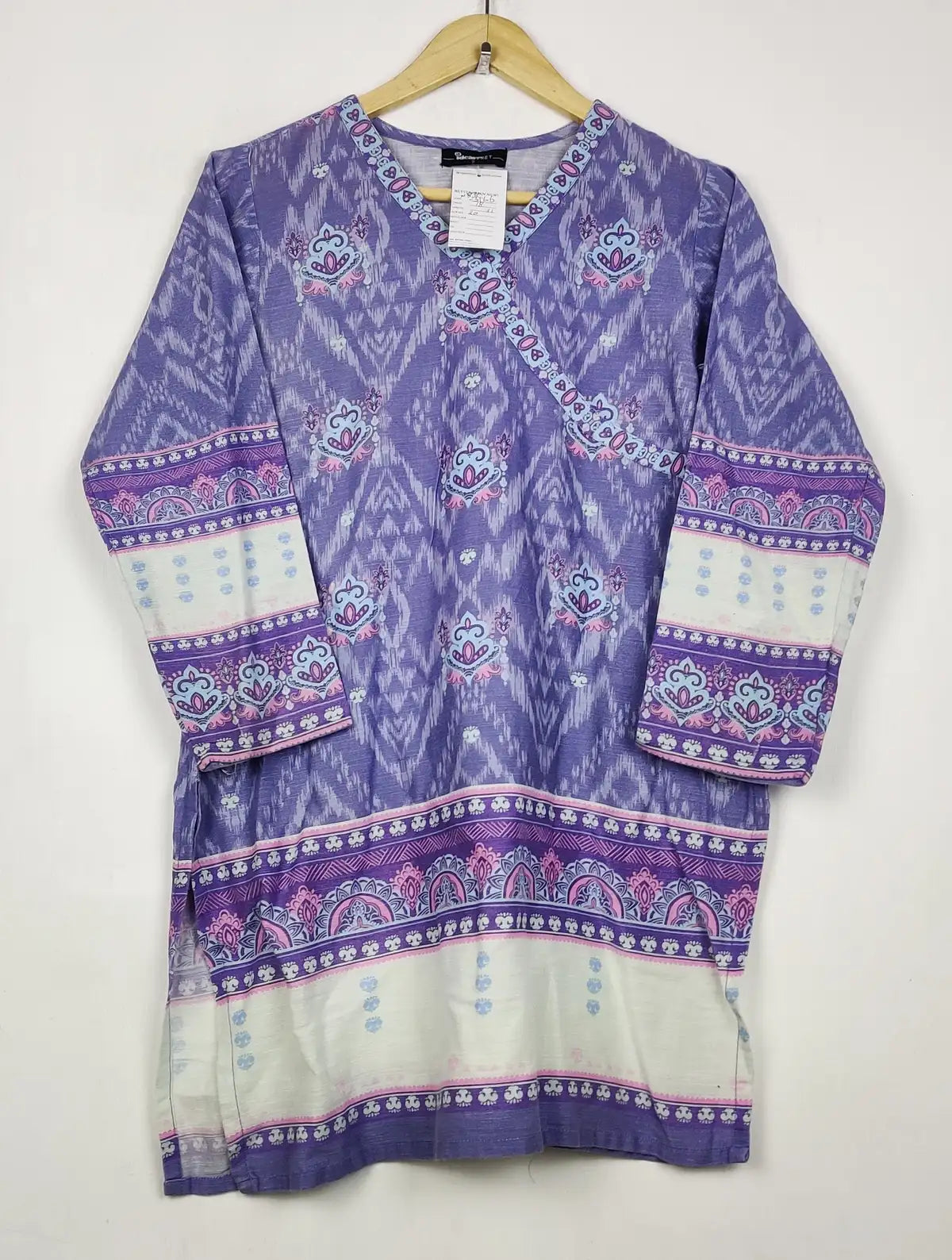 Buy online pre-used pre-loved 100% authentic & Original branded Ideas (WBK-3166) available in Pakistan. Top international brands avilable.