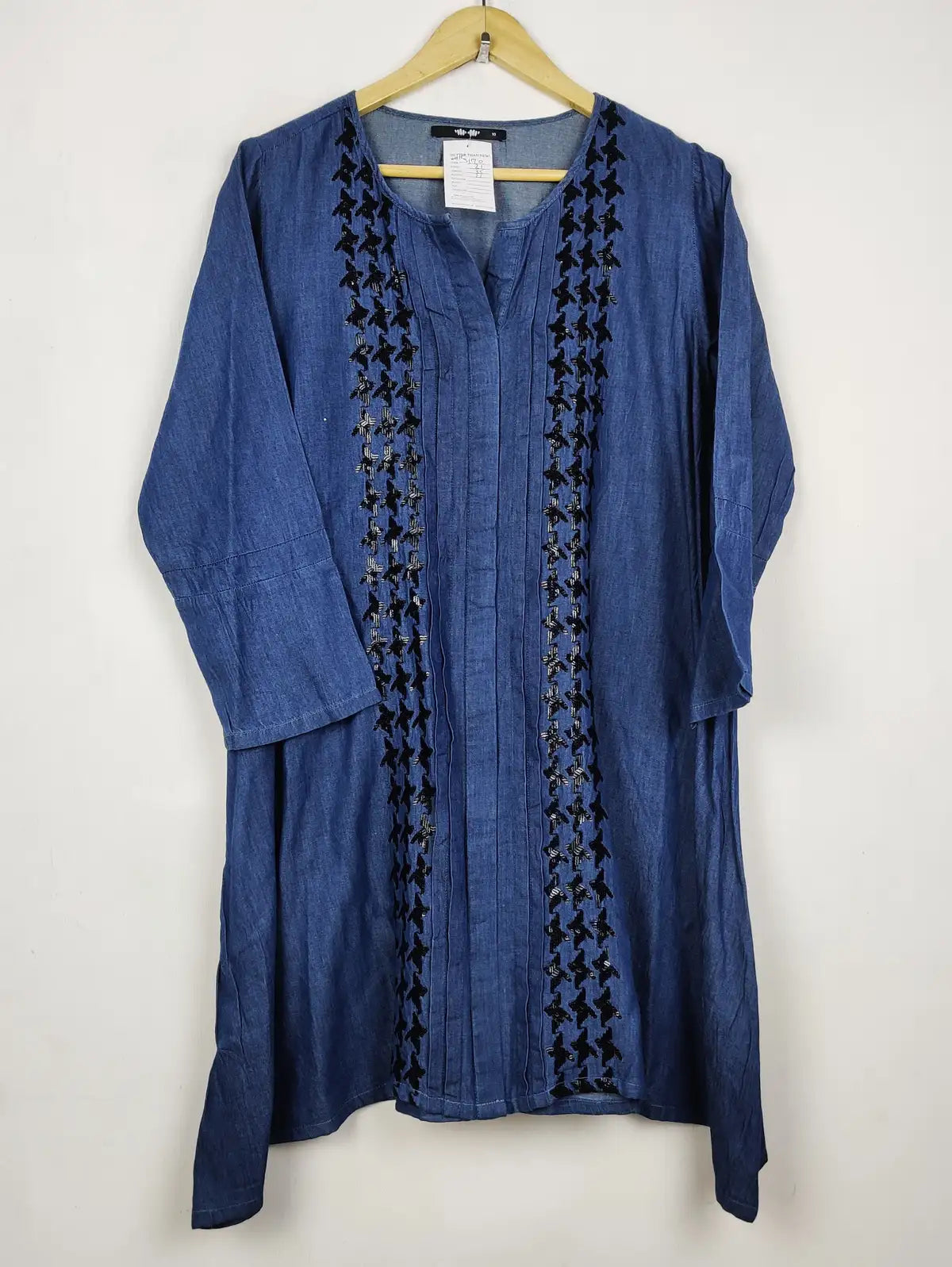 Buy online pre-used pre-loved 100% authentic & Original branded Khaadi (WBK-3170) available in Pakistan. Top international brands avilable.