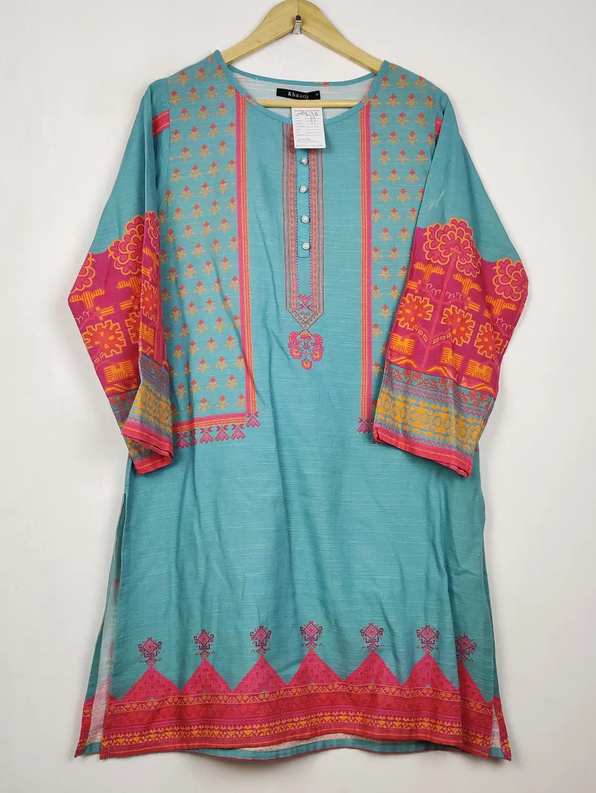 Buy online pre-used pre-loved 100% authentic & Original branded Khaadi (WBK-3178) available in Pakistan. Top international brands avilable.