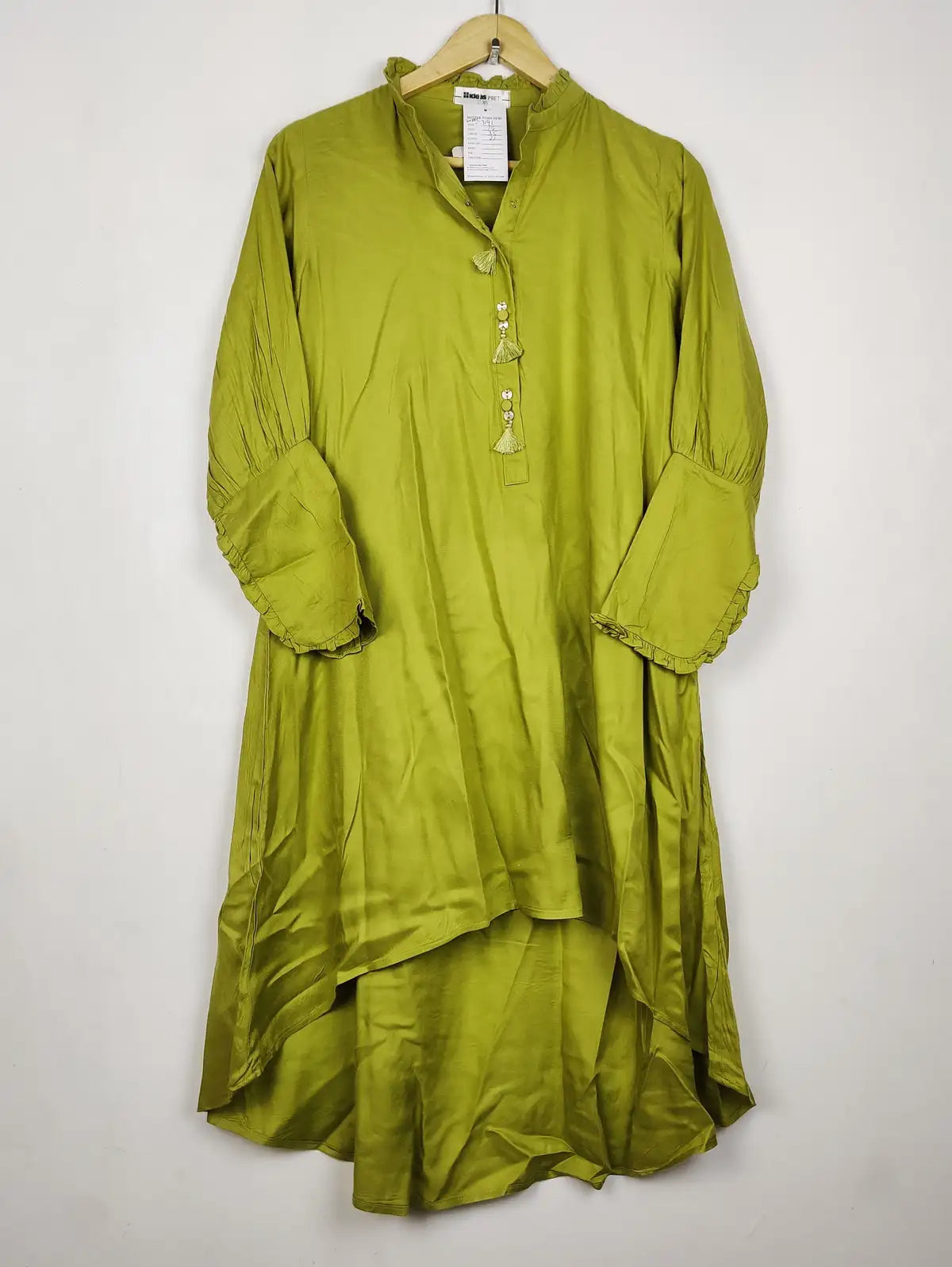 Buy online pre-used pre-loved 100% authentic & Original branded Gul Ahmed (WBK-3191) available in Pakistan. Top international brands avilable.