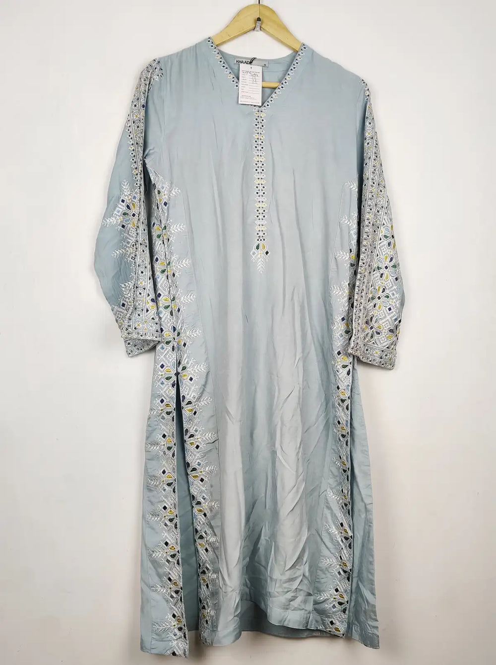 Buy online pre-used pre-loved 100% authentic & Original branded Khaadi (WBK-3194) available in Pakistan. Top international brands avilable.