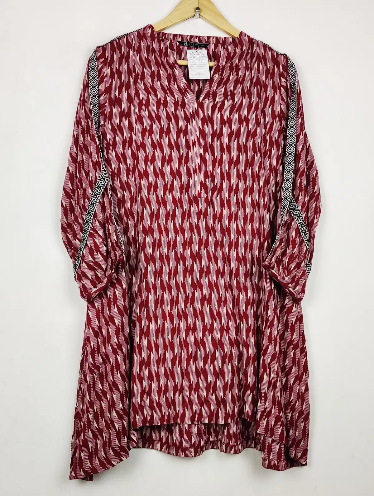 Buy online pre-used pre-loved 100% authentic & Original branded Nishat (WBK-3195) available in Pakistan. Top international brands avilable.
