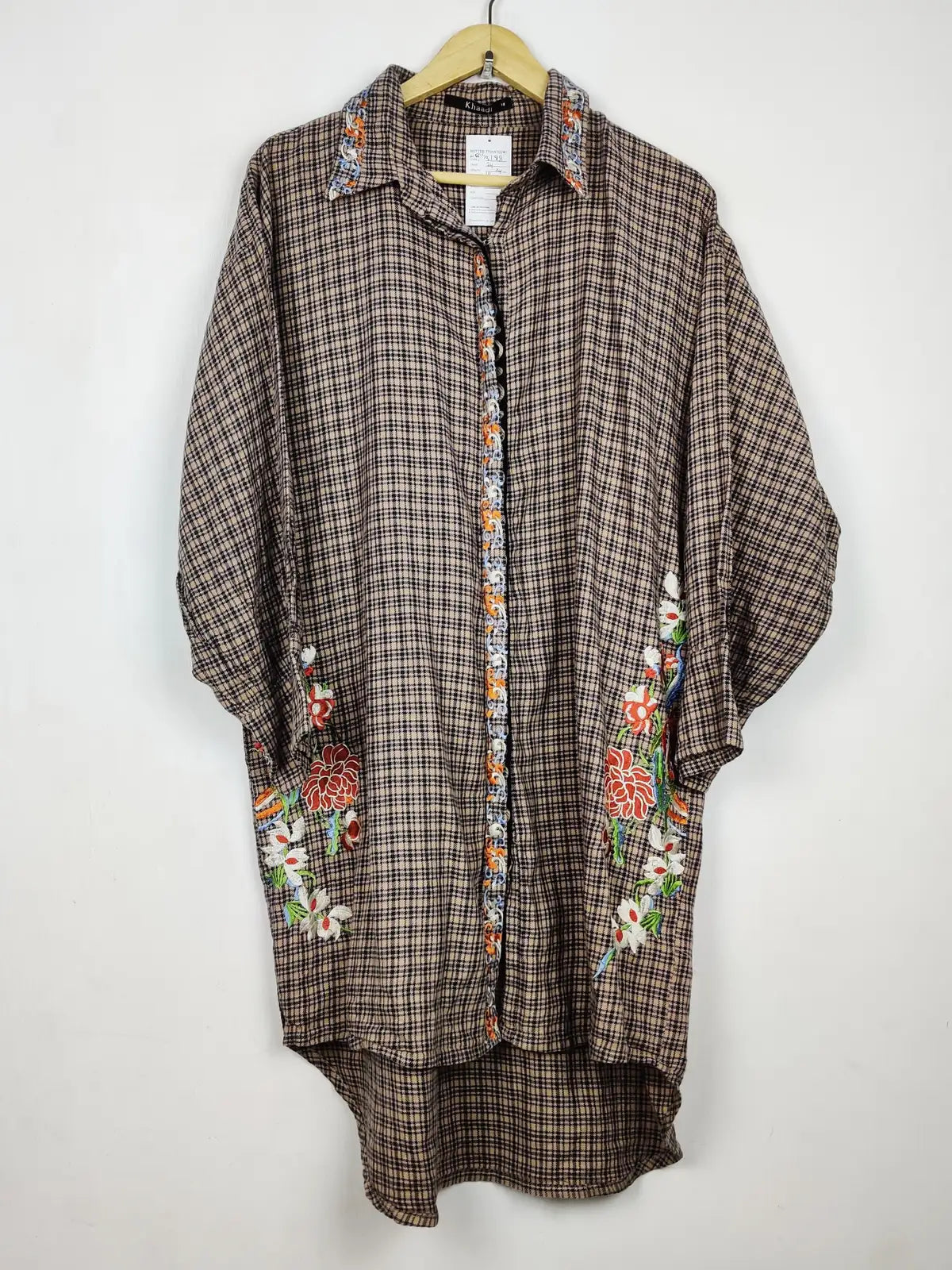 Buy online pre-used pre-loved 100% authentic & Original branded Khaadi (WBK-3198) available in Pakistan. Top international brands avilable.