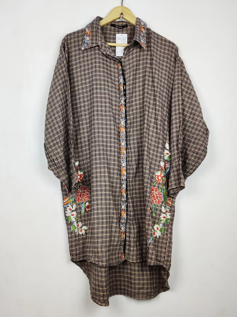 Buy online pre-used pre-loved 100% authentic & Original branded Khaadi (WBK-3198) available in Pakistan. Top international brands avilable.