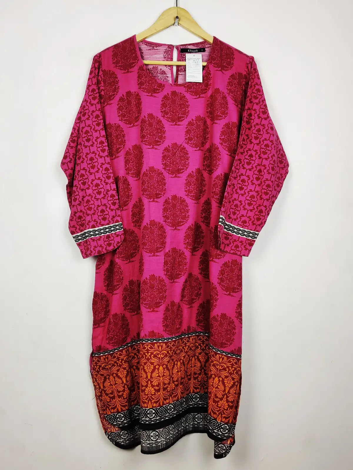 Buy online pre-used pre-loved 100% authentic & Original branded Khaadi (WBK-3199) available in Pakistan. Top international brands avilable.
