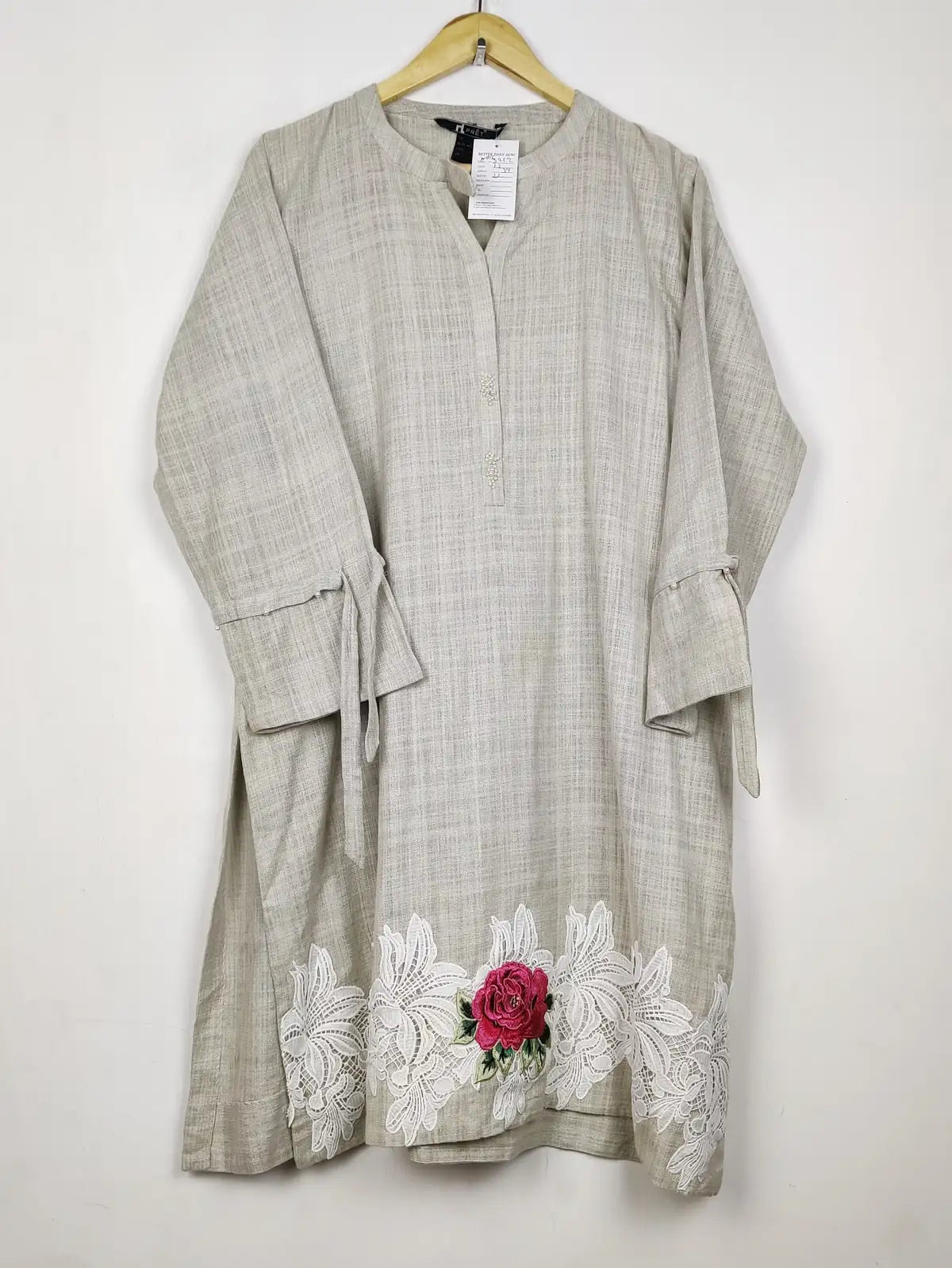 Buy online pre-used pre-loved 100% authentic & Original branded Nishat (WBK-3212) available in Pakistan. Top international brands avilable.
