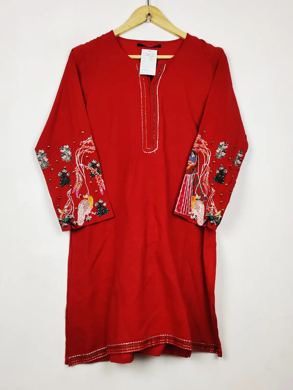 Buy online pre-used pre-loved 100% authentic & Original branded Khaadi (WBK-3218) available in Pakistan. Top international brands avilable.