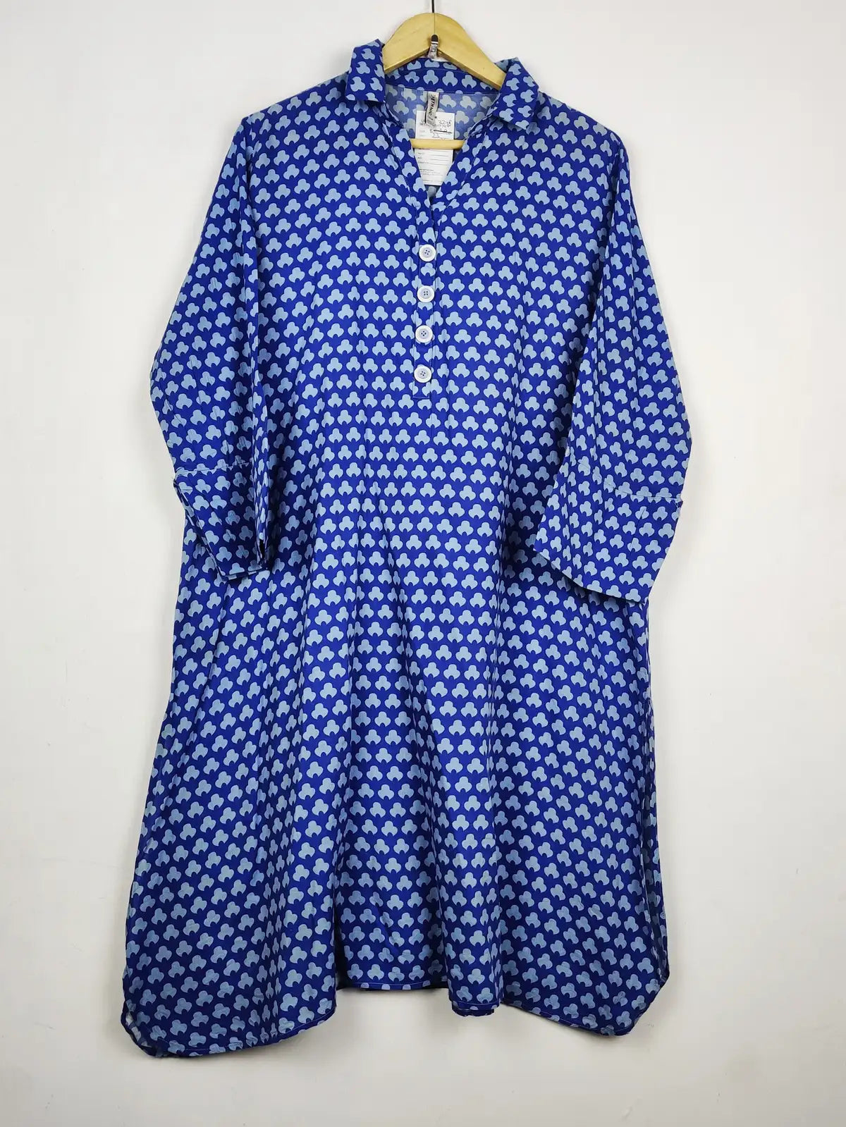 Buy online pre-used pre-loved 100% authentic & Original branded Ethnic (WBK-3248) available in Pakistan. Top international brands avilable.