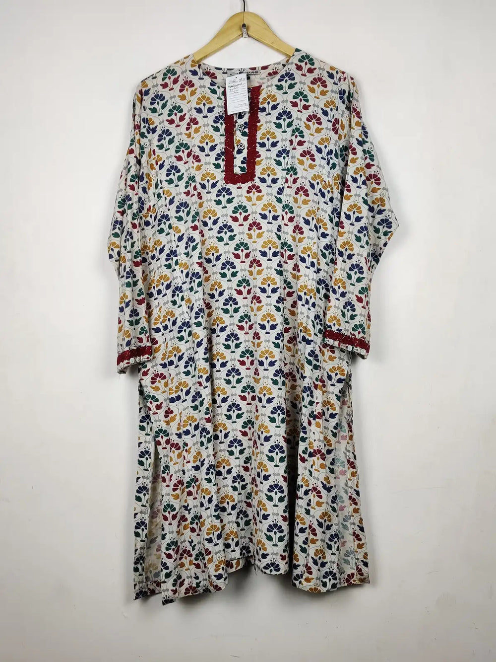 Buy online pre-used pre-loved 100% authentic & Original branded Khaadi (WBK-3262) available in Pakistan. Top international brands avilable.