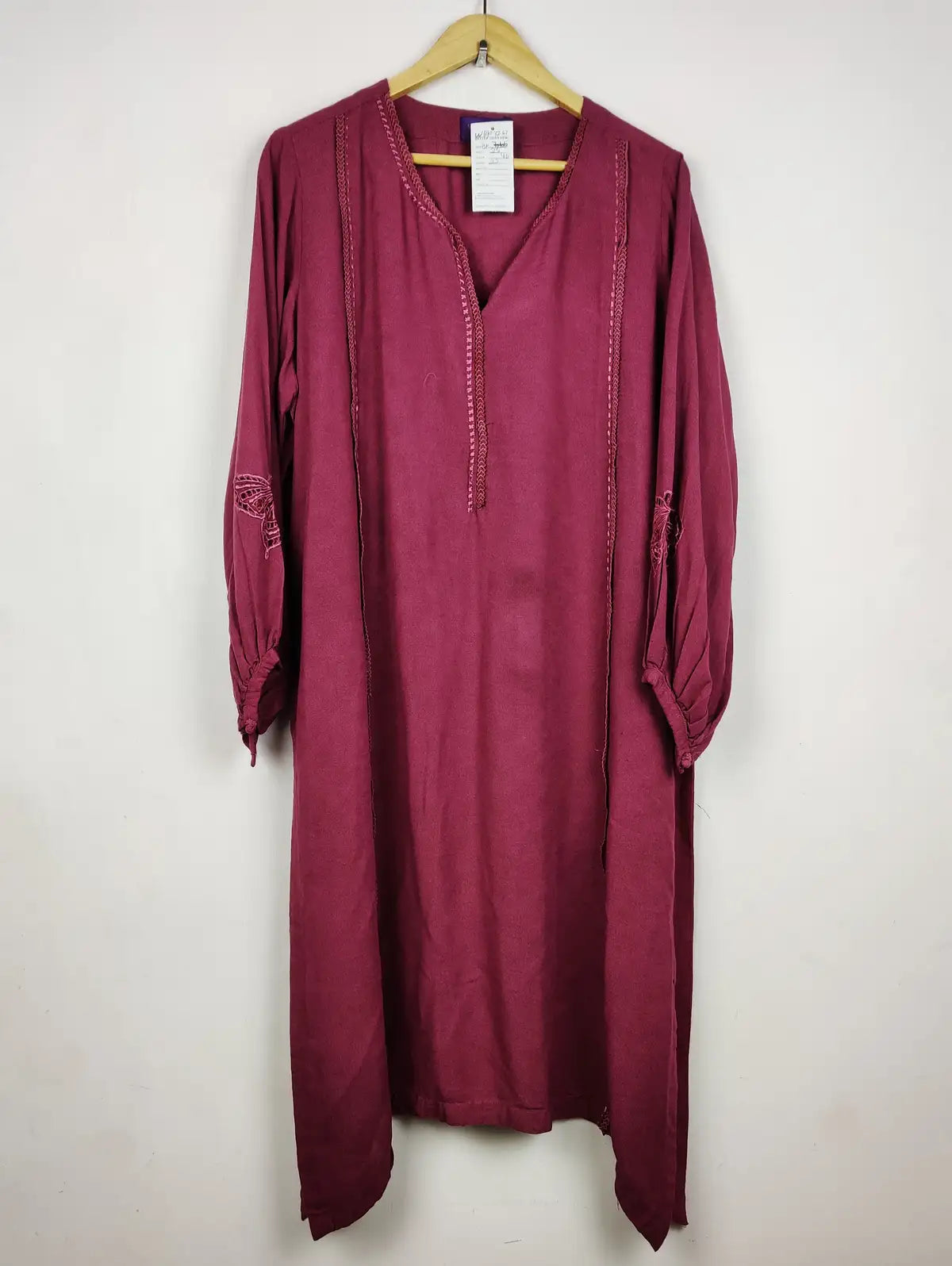 Buy online pre-used pre-loved 100% authentic & Original branded Sana Safinaz (WBK-3267) available in Pakistan. Top international brands avilable.