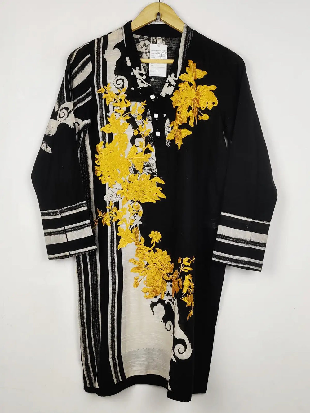 Buy online pre-used pre-loved 100% authentic & Original branded Ethnic (WBK-3273) available in Pakistan. Top international brands avilable.