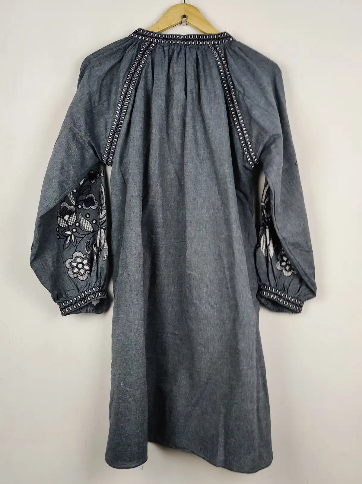 Motif (WBK-3288)
