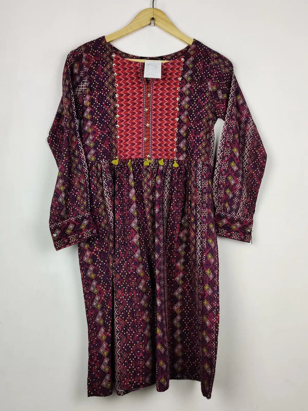 Buy online pre-used pre-loved 100% authentic & Original branded Bonanza Satrangi (WBK-3309) available in Pakistan. Top international brands avilable.