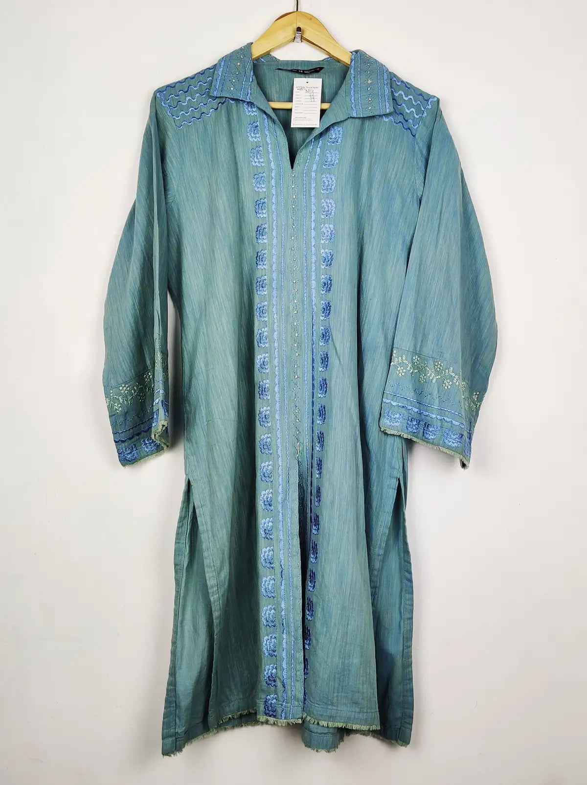 Buy online pre-used pre-loved 100% authentic & Original branded Beechtree (WBK-3312) available in Pakistan. Top international brands avilable.