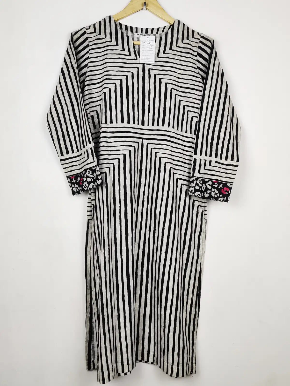 Buy online pre-used pre-loved 100% authentic & Original branded Ethnic (WBK-3315) available in Pakistan. Top international brands avilable.