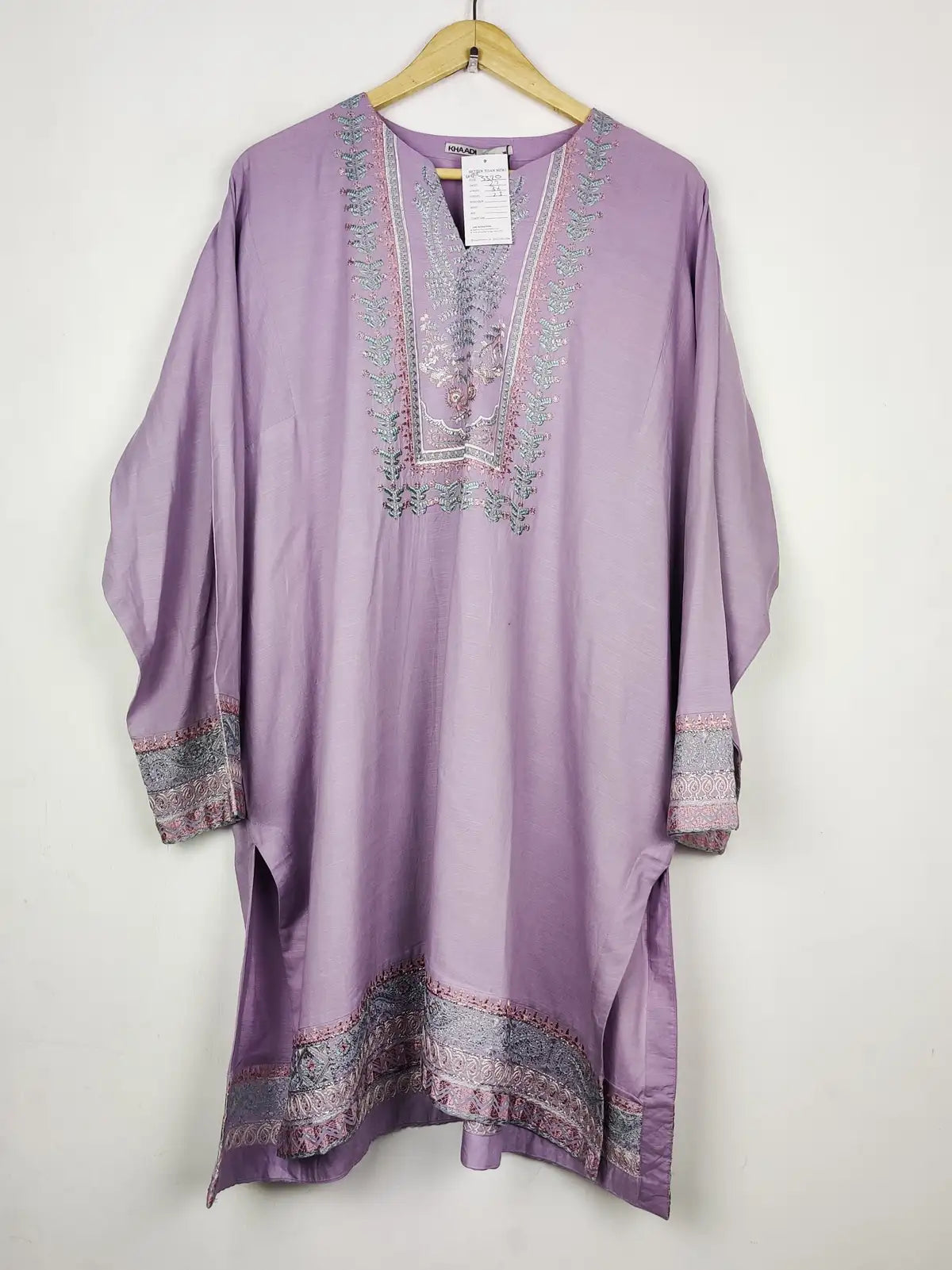 Buy online pre-used pre-loved 100% authentic & Original branded Khaadi (WBK-3320) available in Pakistan. Top international brands avilable.
